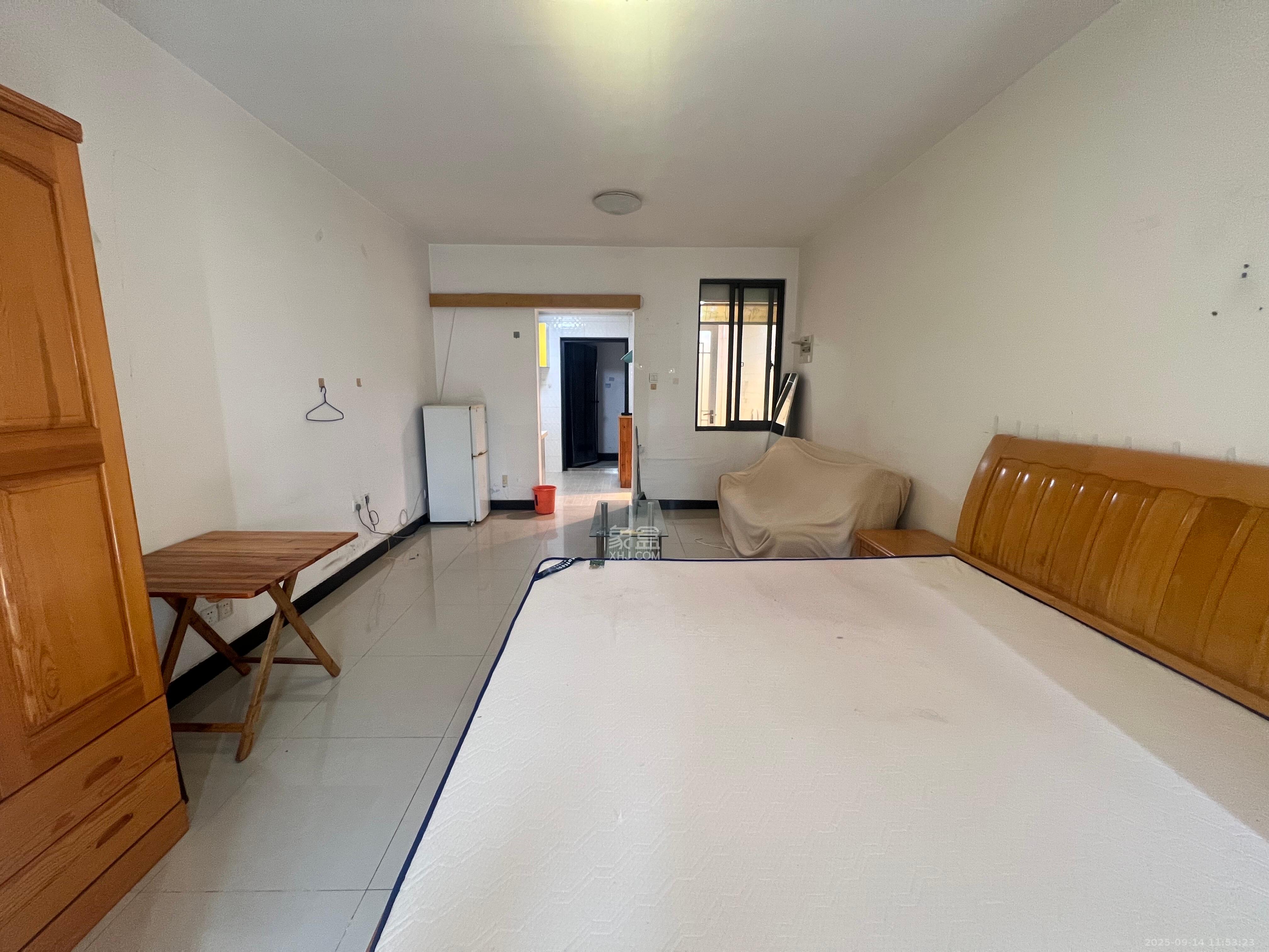 和庄  1室0厅1卫    1100.0元/月室内图