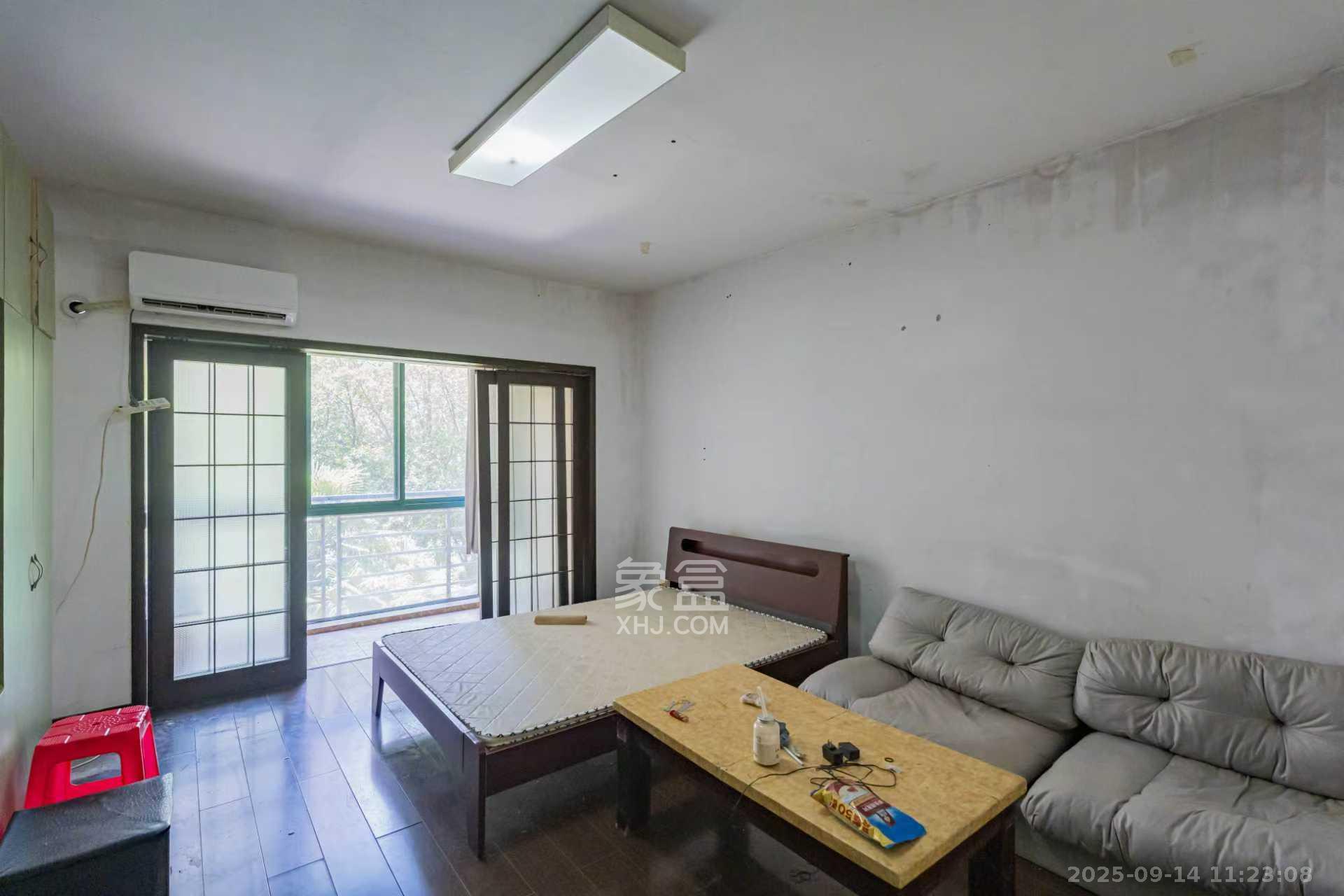 四季阳光花城 4室2厅2卫 3900.0元/月 四季阳光花城 4室2厅2卫 3900.0元/月室内图