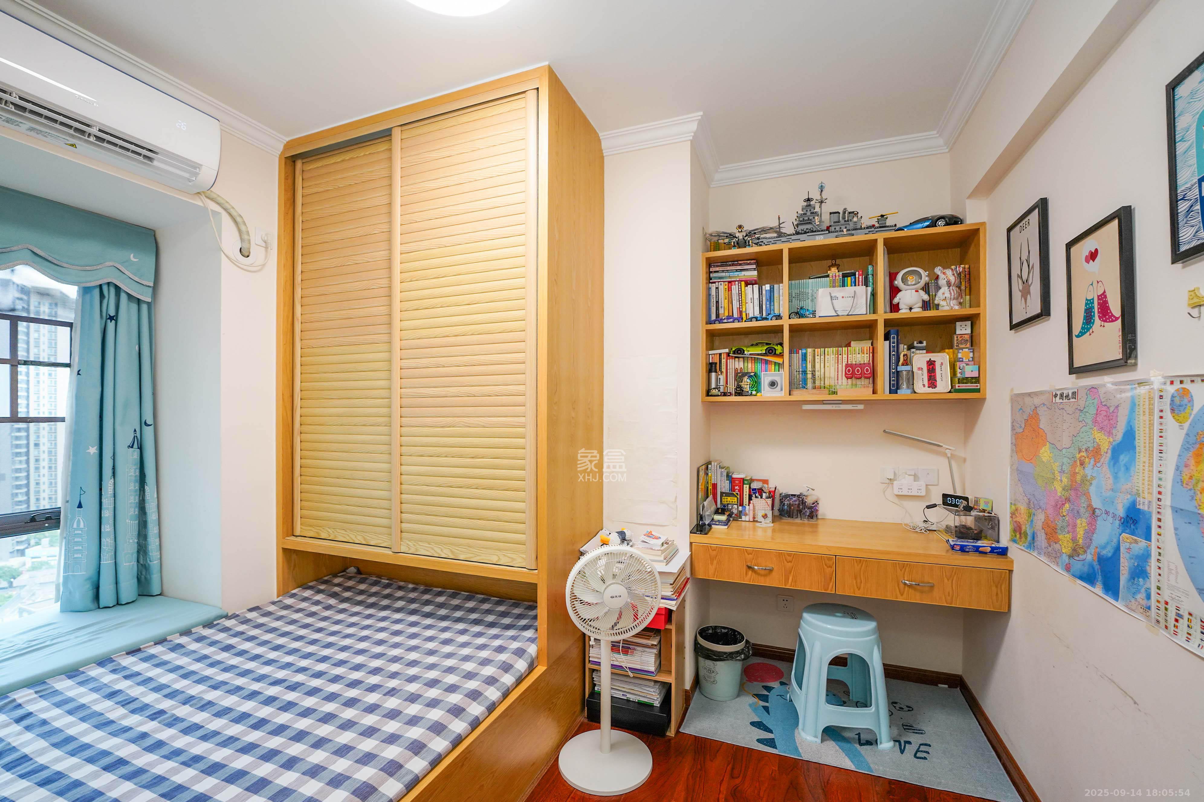 汇金城/嘉华城（二期、三期）  3室2厅2卫    110.0万卧室