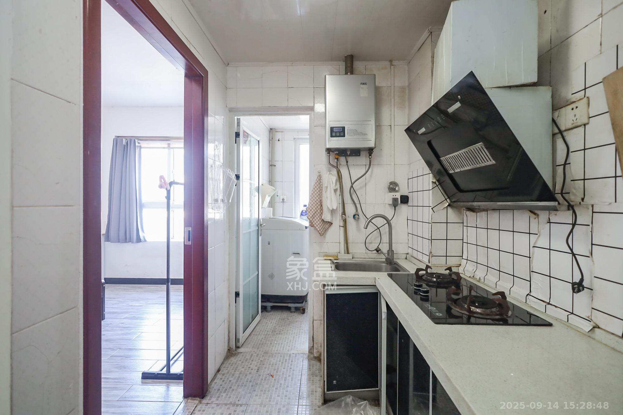 威胜大厦  1室1厅1卫    1600.0元/月室内图