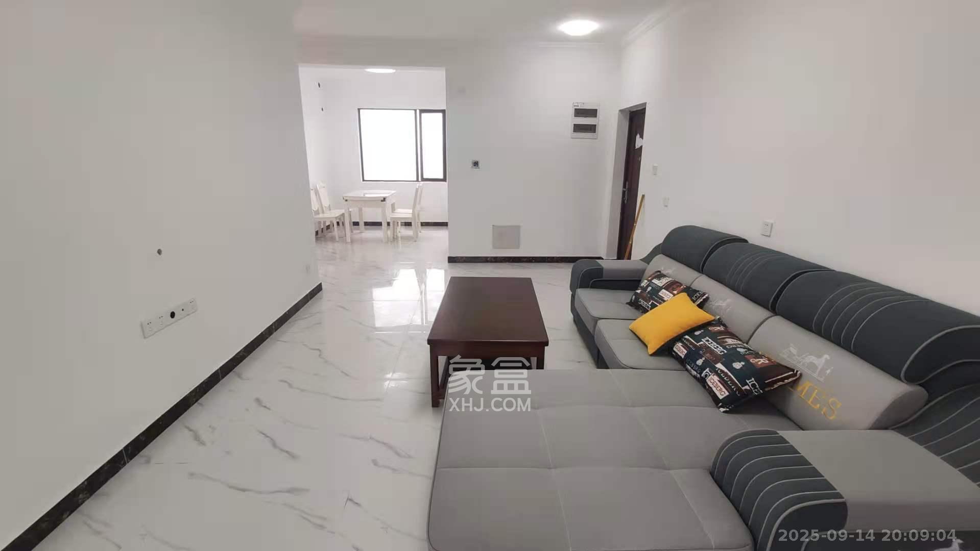 世茂铂翠湾二期 3室2厅2卫 3000.0元/月 世茂铂翠湾二期 3室2厅2卫 3000.0元/月室内图