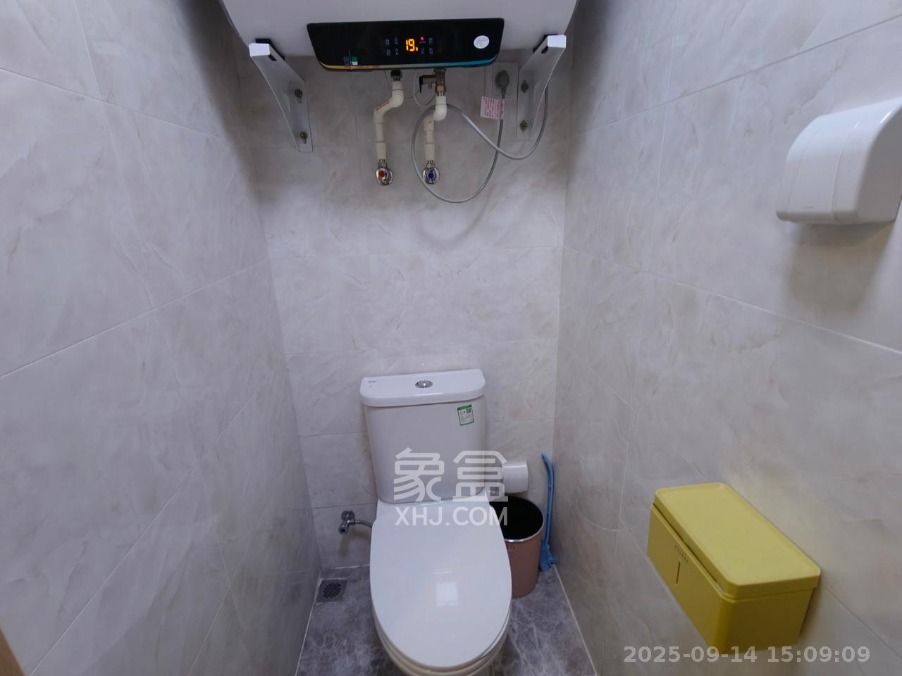 卓越浅水湾  1室1厅1卫   1500.00元/月室内图
