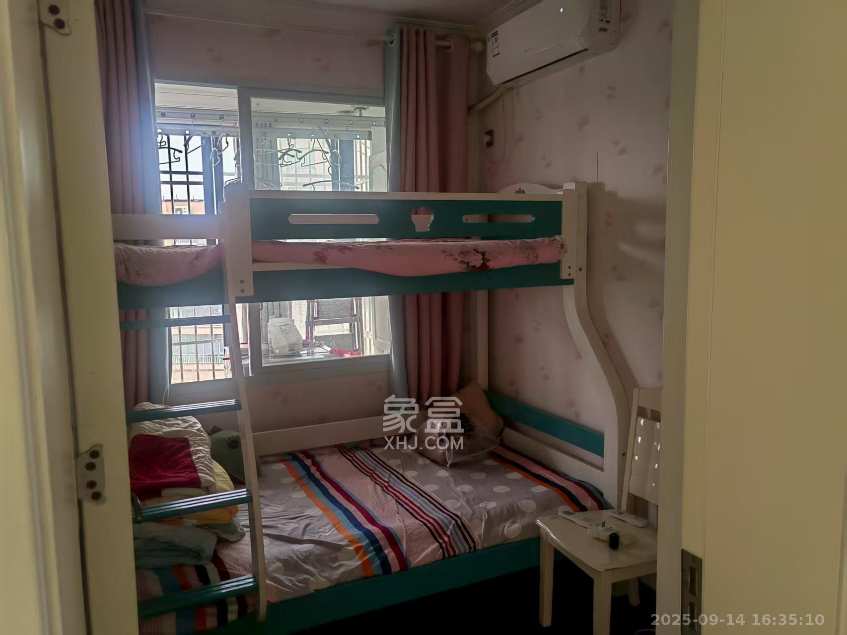 秀峰景园(领秀峰) 3室2厅1卫 2000.0元/月 秀峰景园(领秀峰) 3室2厅1卫 2000.0元/月室内图