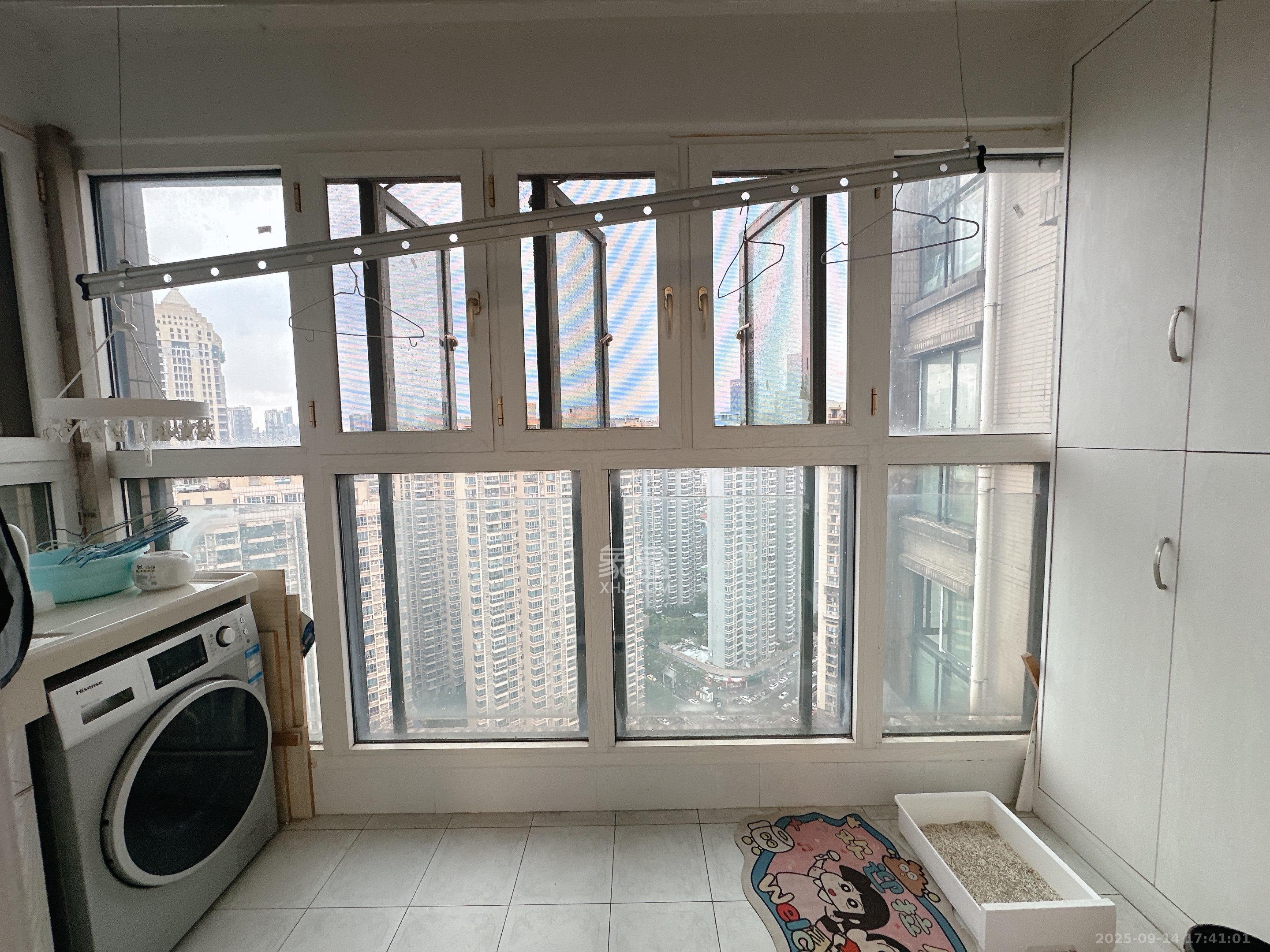 香江锦城 3室2厅1卫 4000.0元/月 香江锦城 3室2厅1卫 4000.0元/月室内图