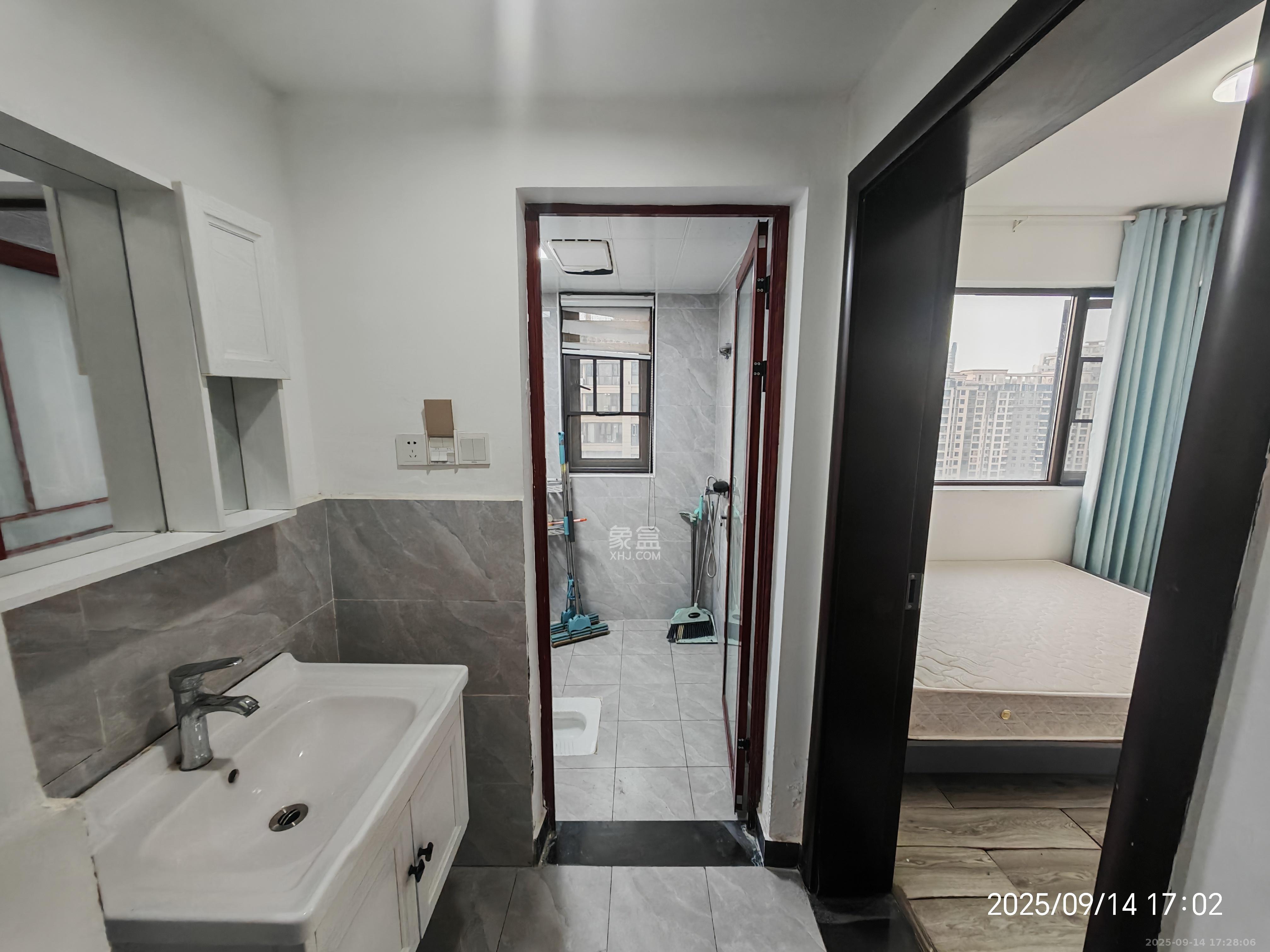 梅溪正荣府  4室2厅2卫    3400.0元/月室内图