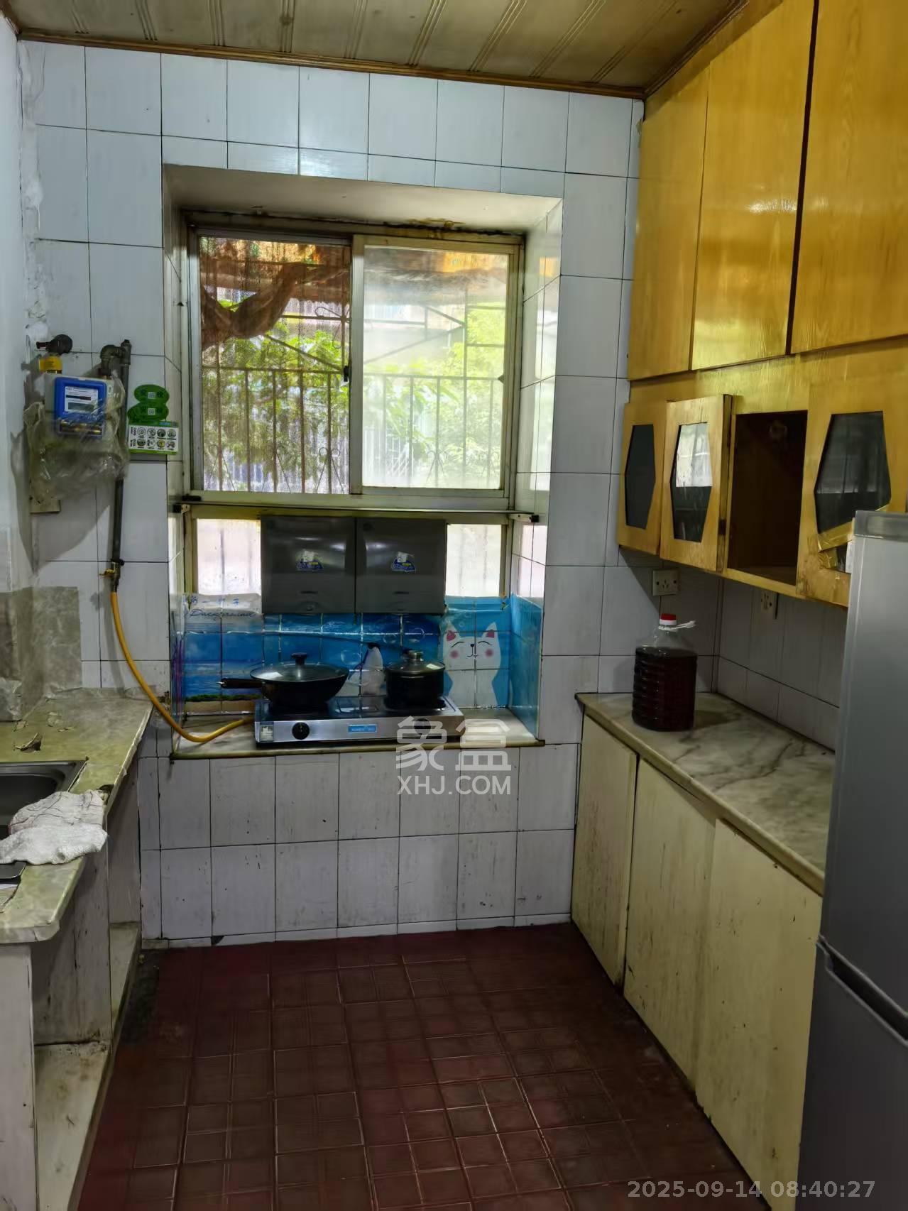 东塘电力院 3室2厅1卫 3200.0元/月 东塘电力院 3室2厅1卫 3200.0元/月室内图