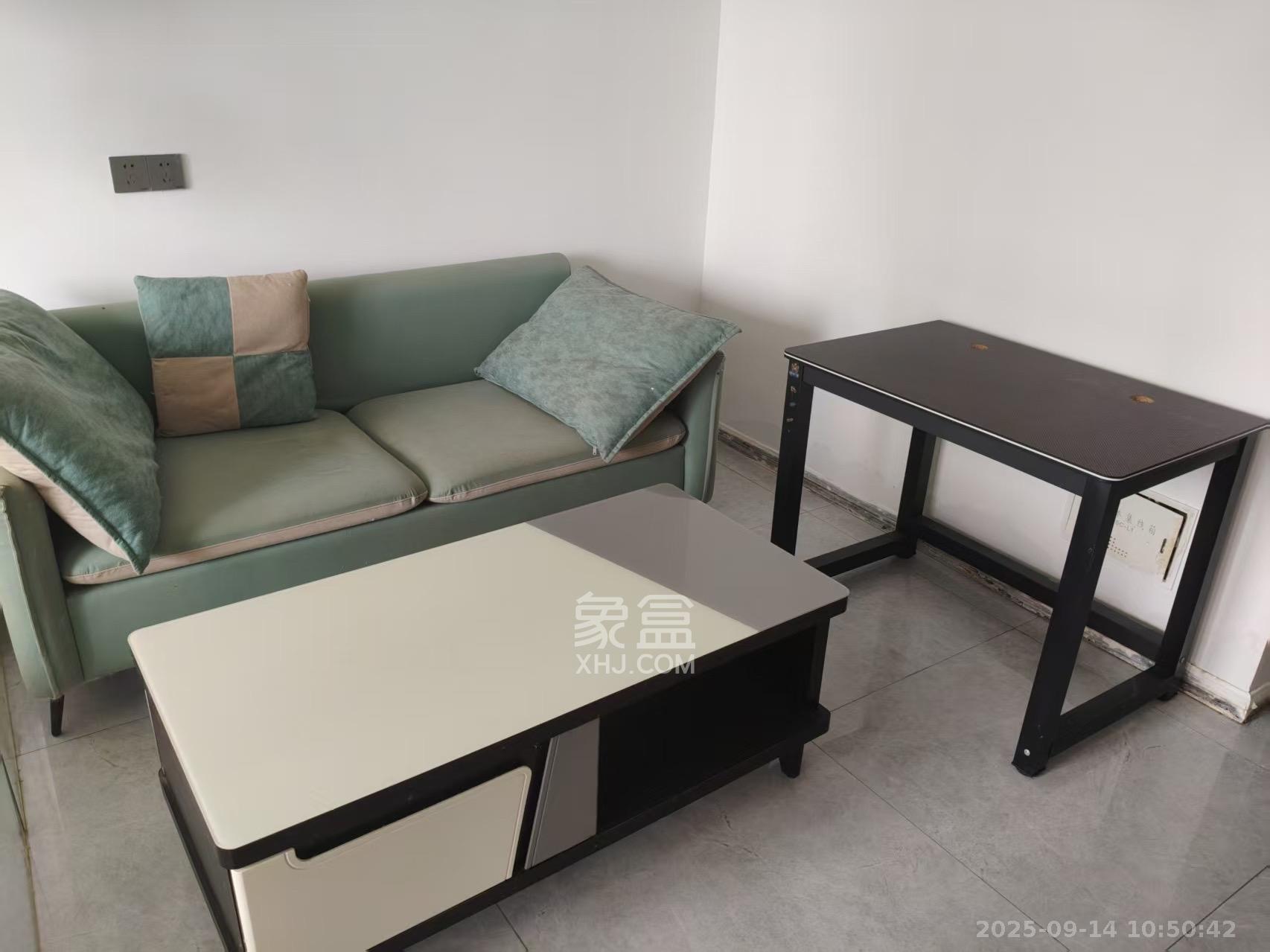 C-park天悦城(紫檀溪苑二期)  1室0厅0卫    1600.0元/月 C-park天悦城(紫檀溪苑二期)  1室0厅0卫    1600.0元/月室内图