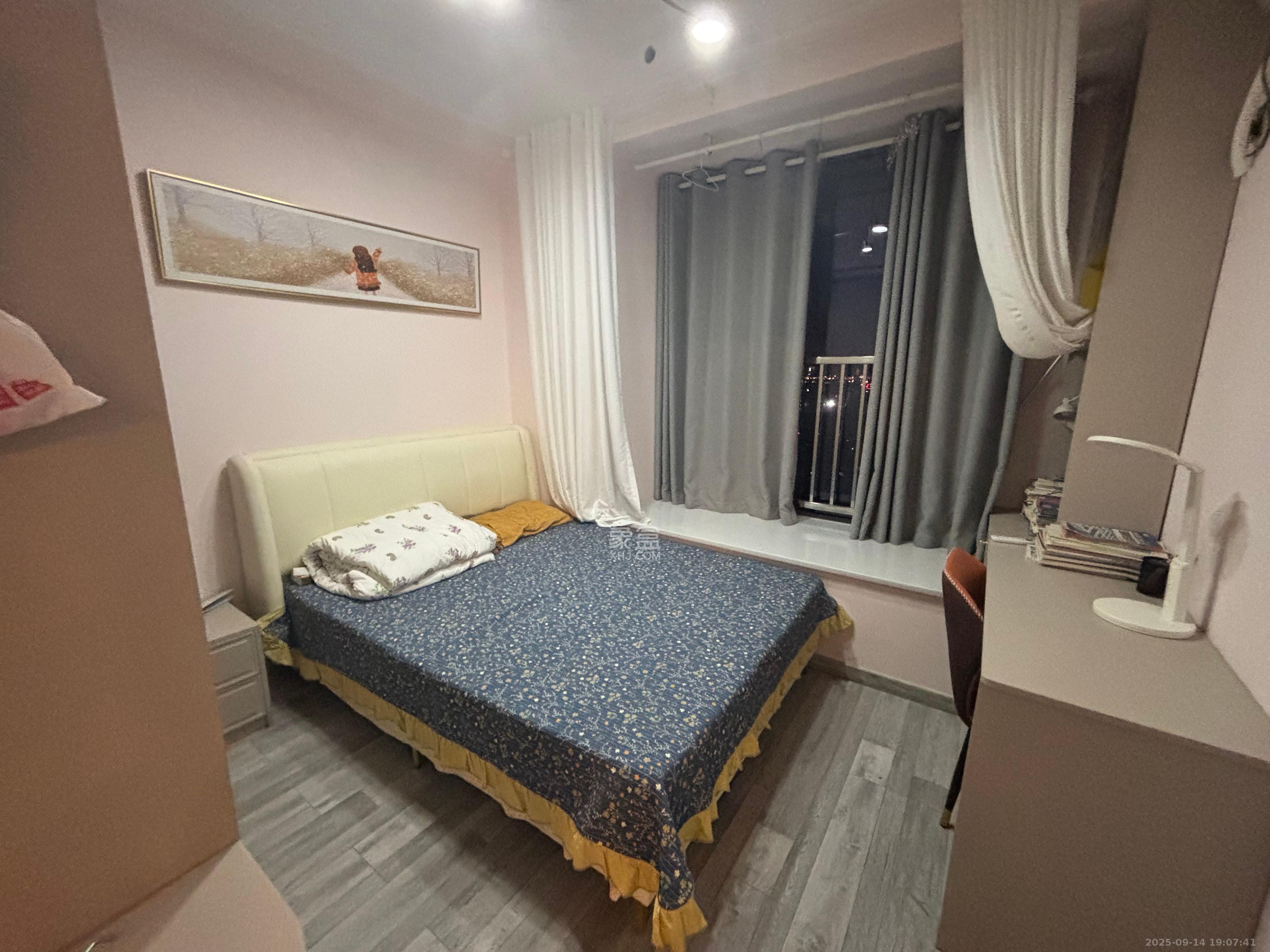 湘一书香里 2室2厅1卫 2200.0元/月 湘一书香里 2室2厅1卫 2200.0元/月室内图