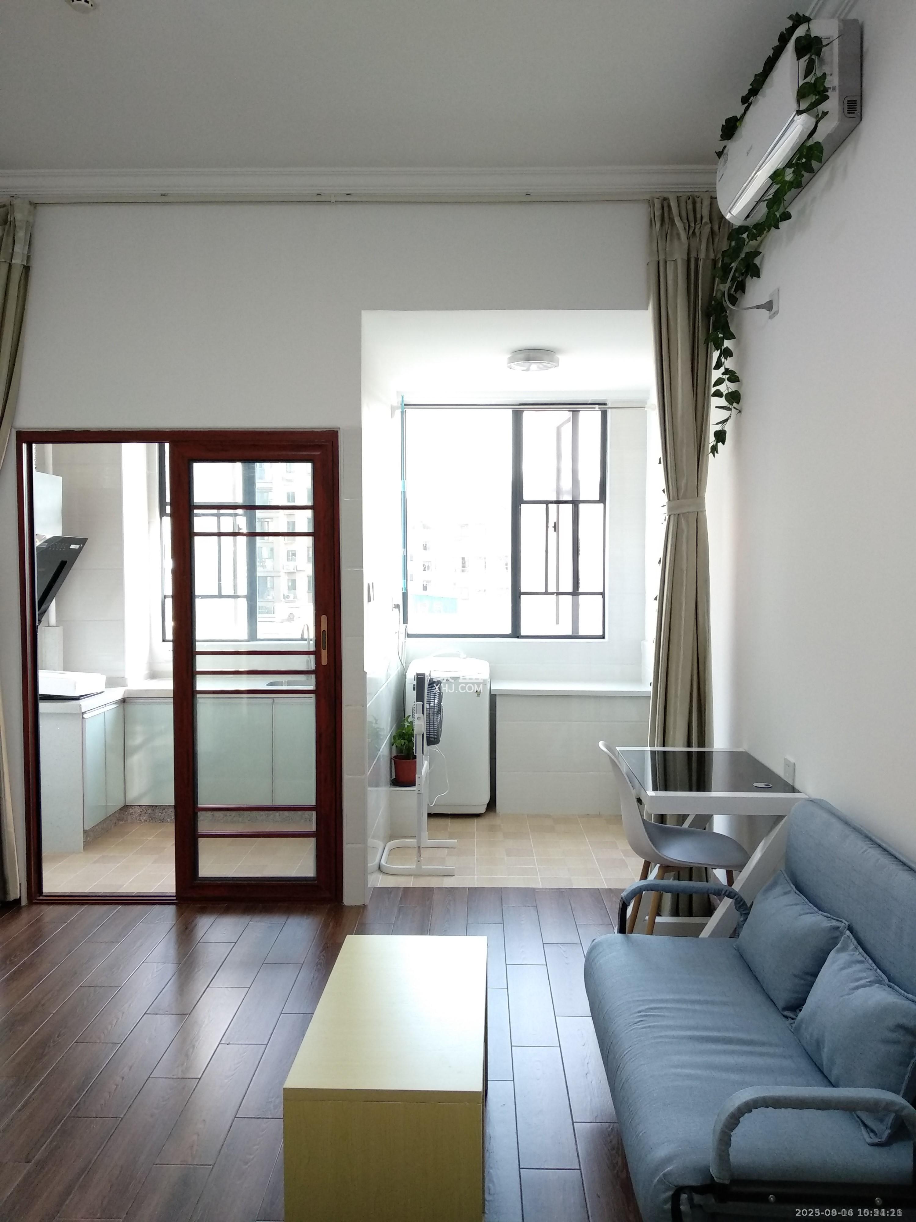 中南壹号院  1室1厅1卫    1752.0元/月 中南壹号院  1室1厅1卫    1752.0元/月