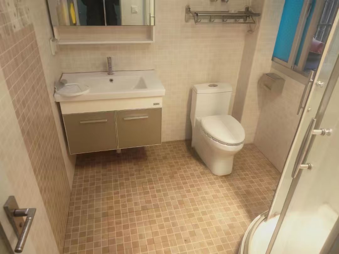 雁城蓝天 3室2厅2卫 1500.0元/月 雁城蓝天 3室2厅2卫 1500.0元/月室内图