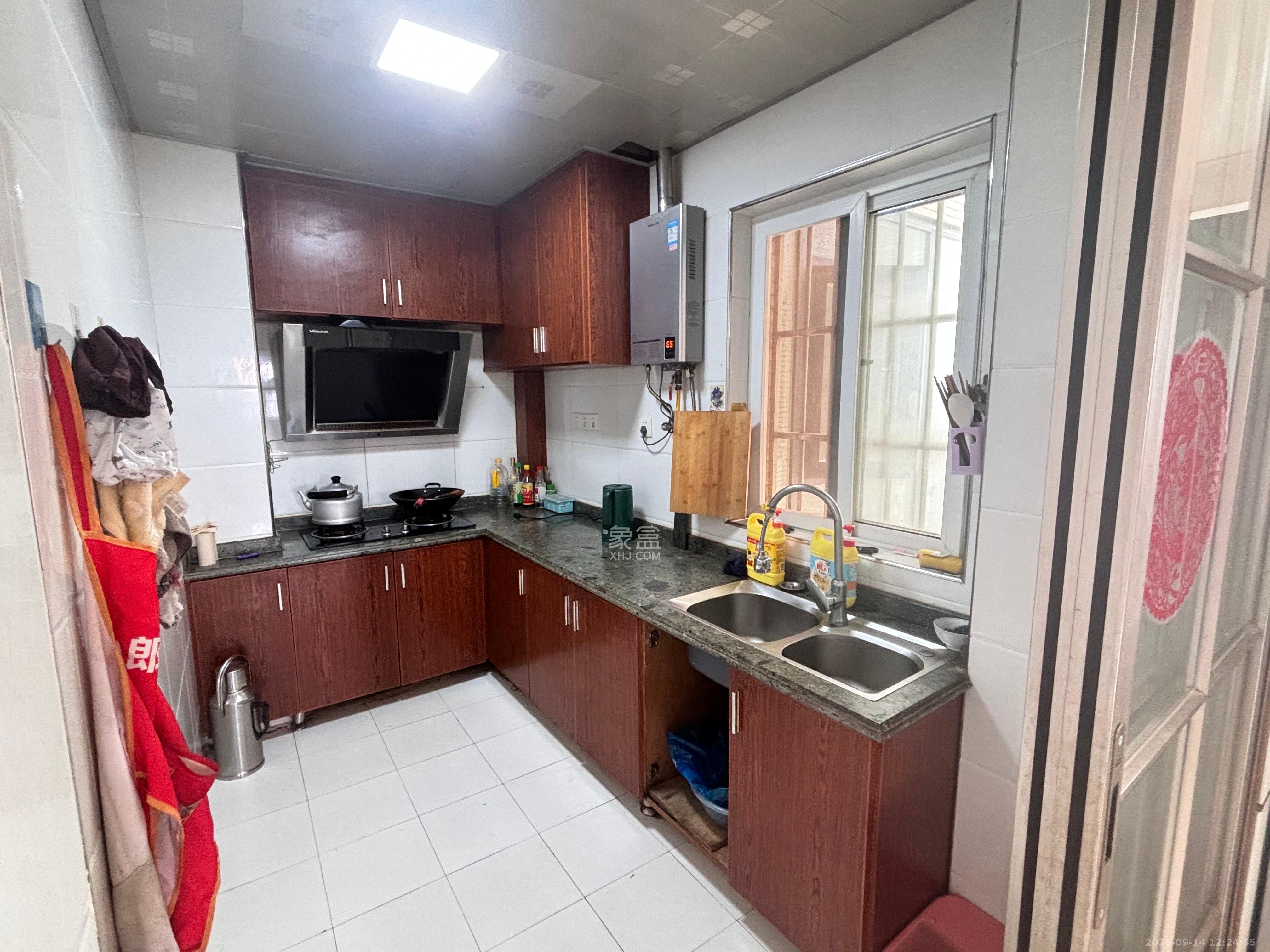 楚天世纪城东苑 2室1厅1卫 1800.0元/月 楚天世纪城东苑 2室1厅1卫 1800.0元/月室内图