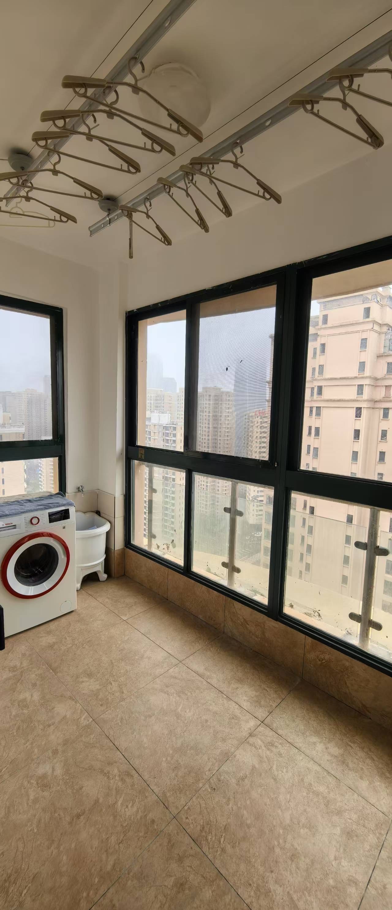 海阔天空-国瑞城二期(雅仕苑) 1室0厅0卫 4200.0元/月 海阔天空-国瑞城二期(雅仕苑) 1室0厅0卫 4200.0元/月室内图