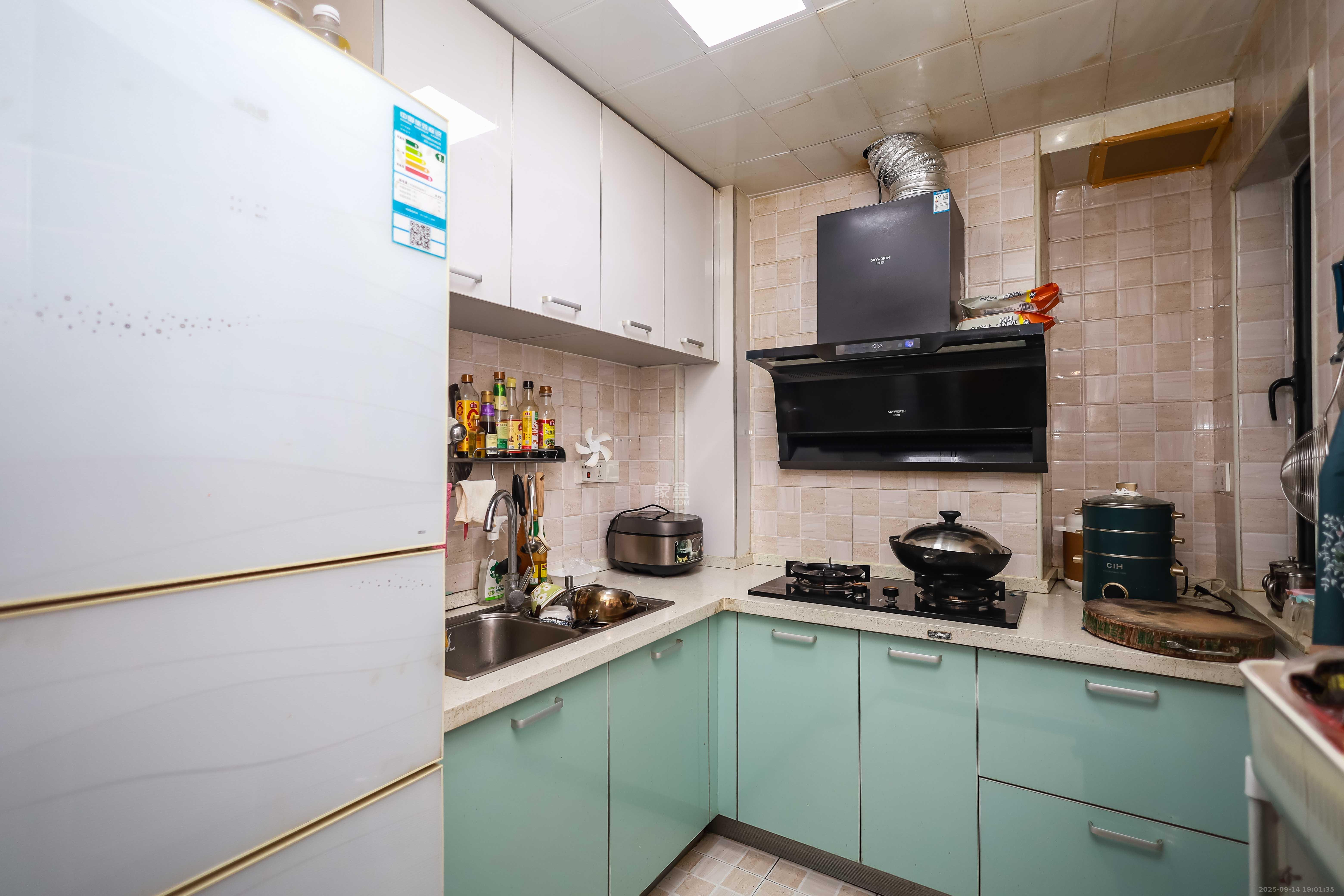 长房时代城 3室2厅1卫 80.0万 长房时代城 3室2厅1卫 80.0万厨房