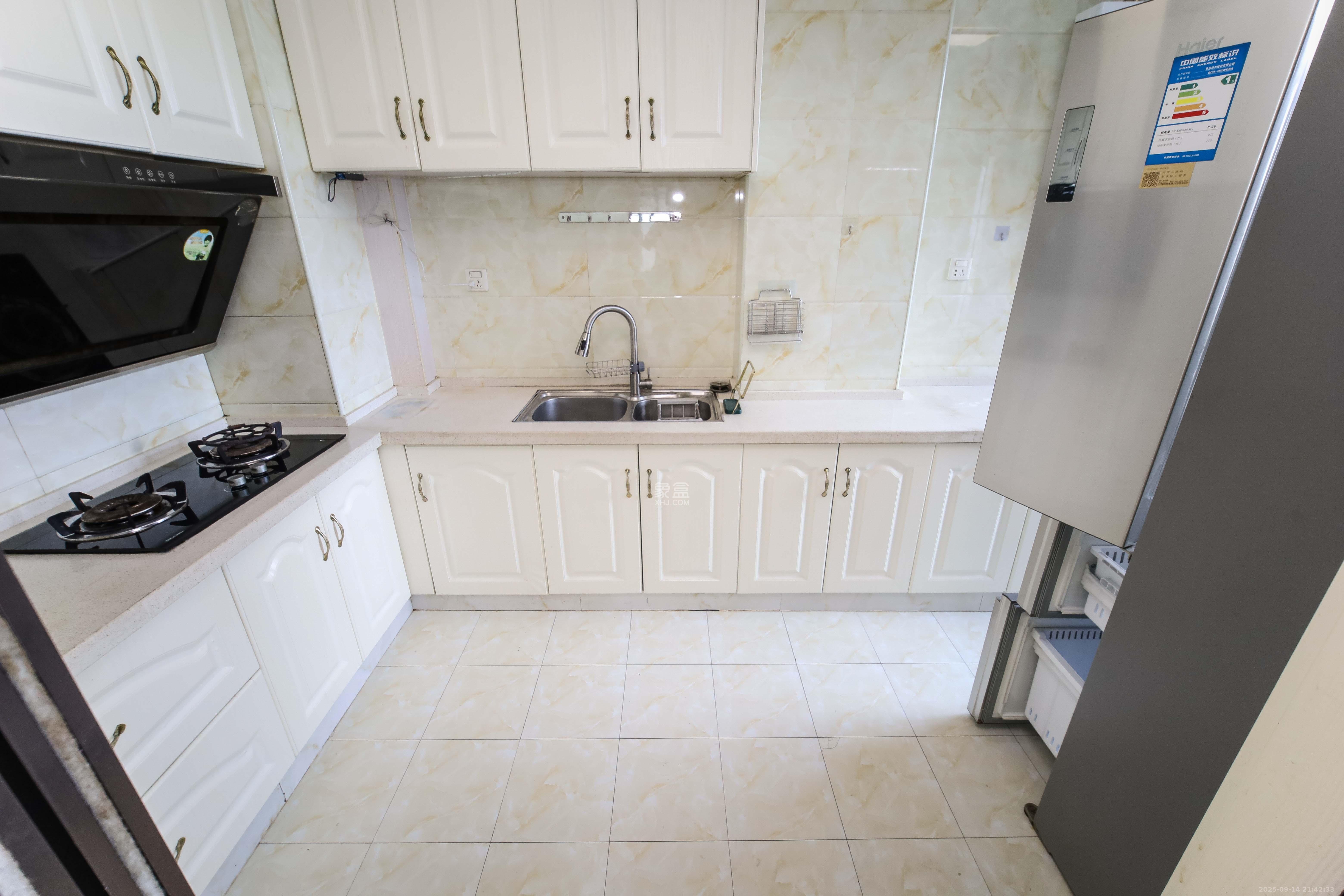 天下一家 2室2厅1卫 72.0万 天下一家 2室2厅1卫 72.0万厨房