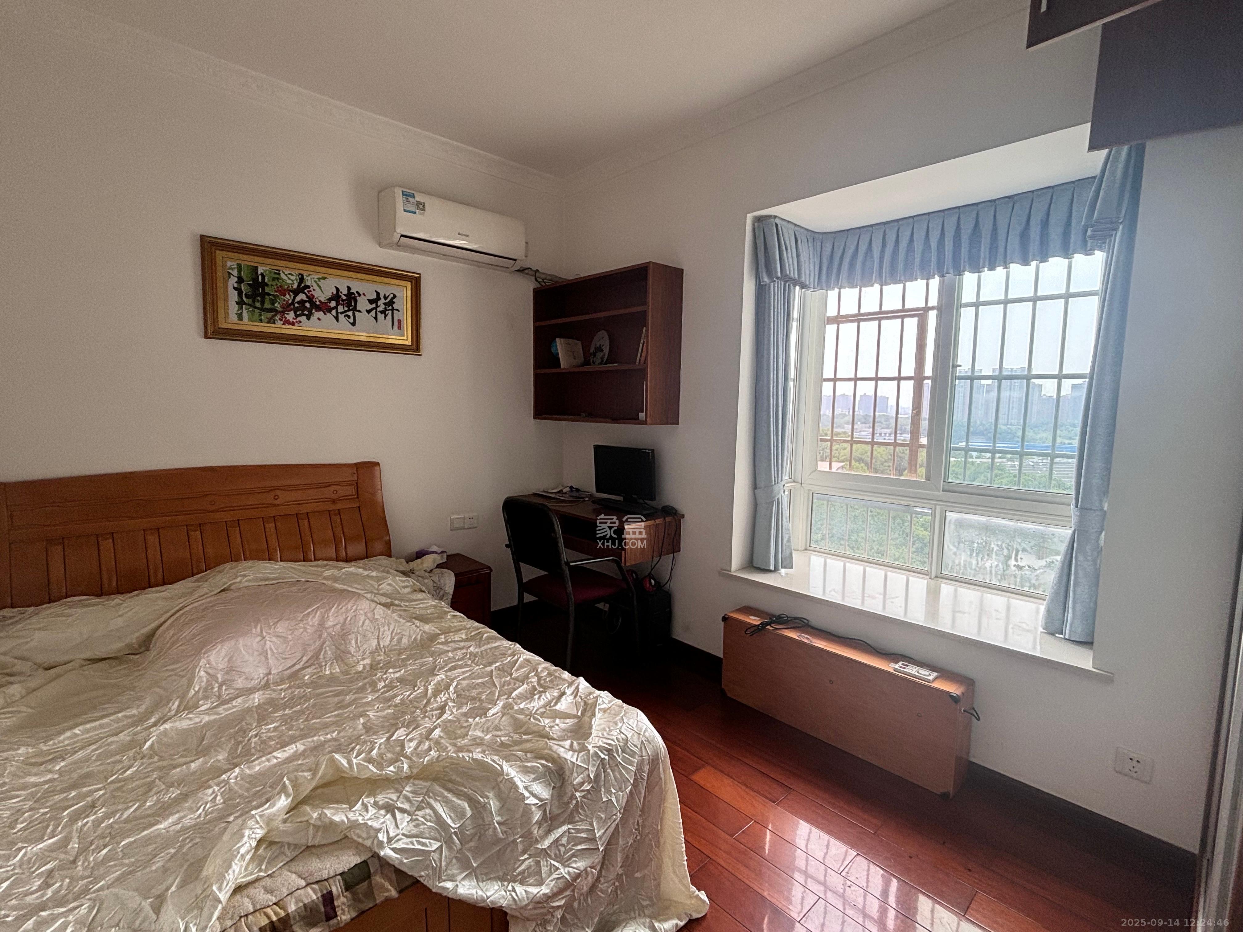 楚天世纪城东苑  2室1厅1卫    1800.0元/月室内图