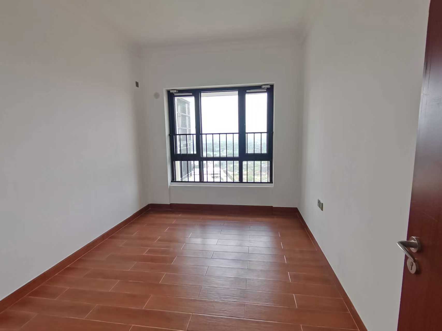 万景峰一期  3室2厅1卫    3500.0元/月 万景峰一期  3室2厅1卫    3500.0元/月室内图