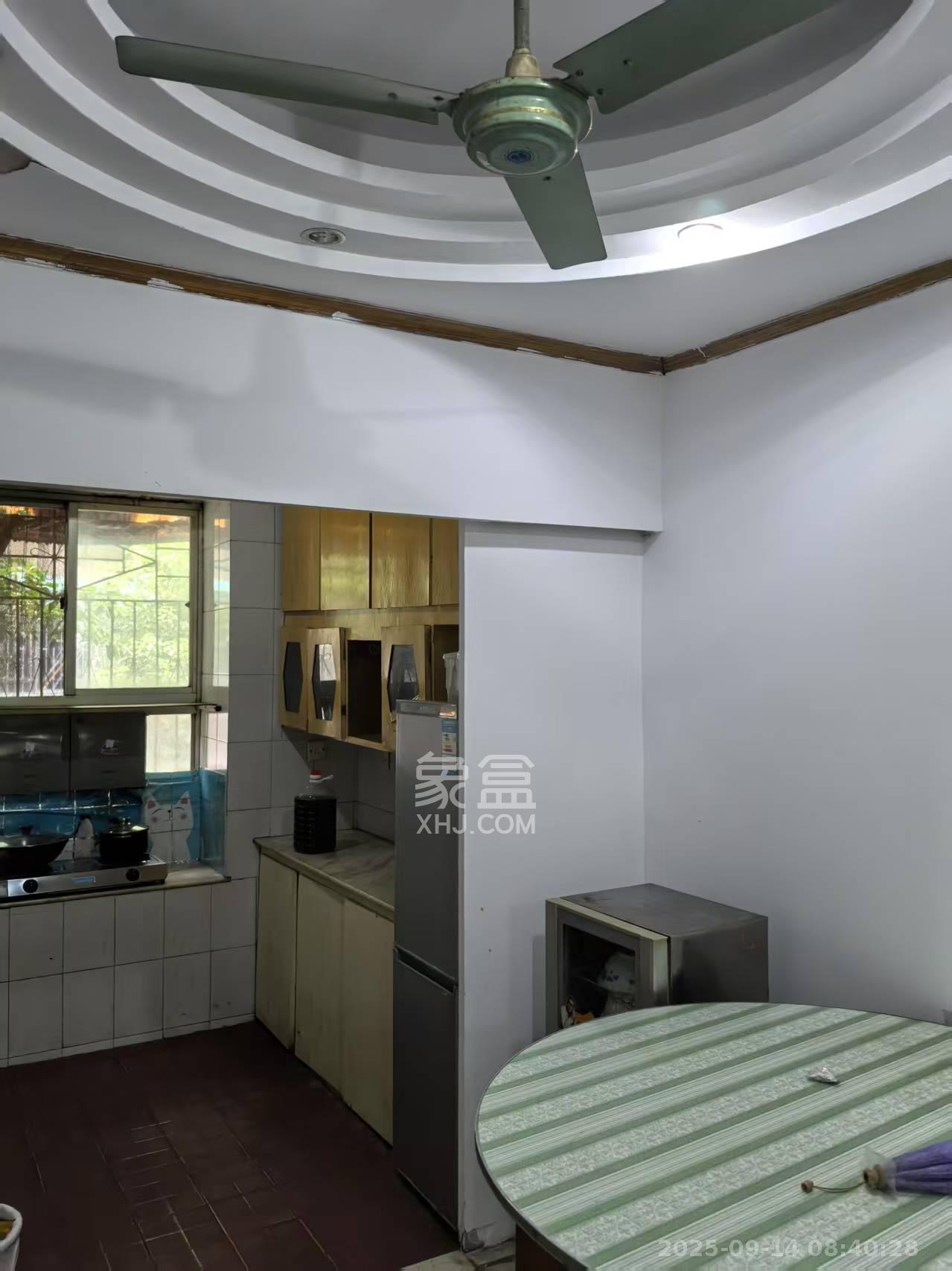 东塘电力院 3室2厅1卫 3200.0元/月 东塘电力院 3室2厅1卫 3200.0元/月室内图