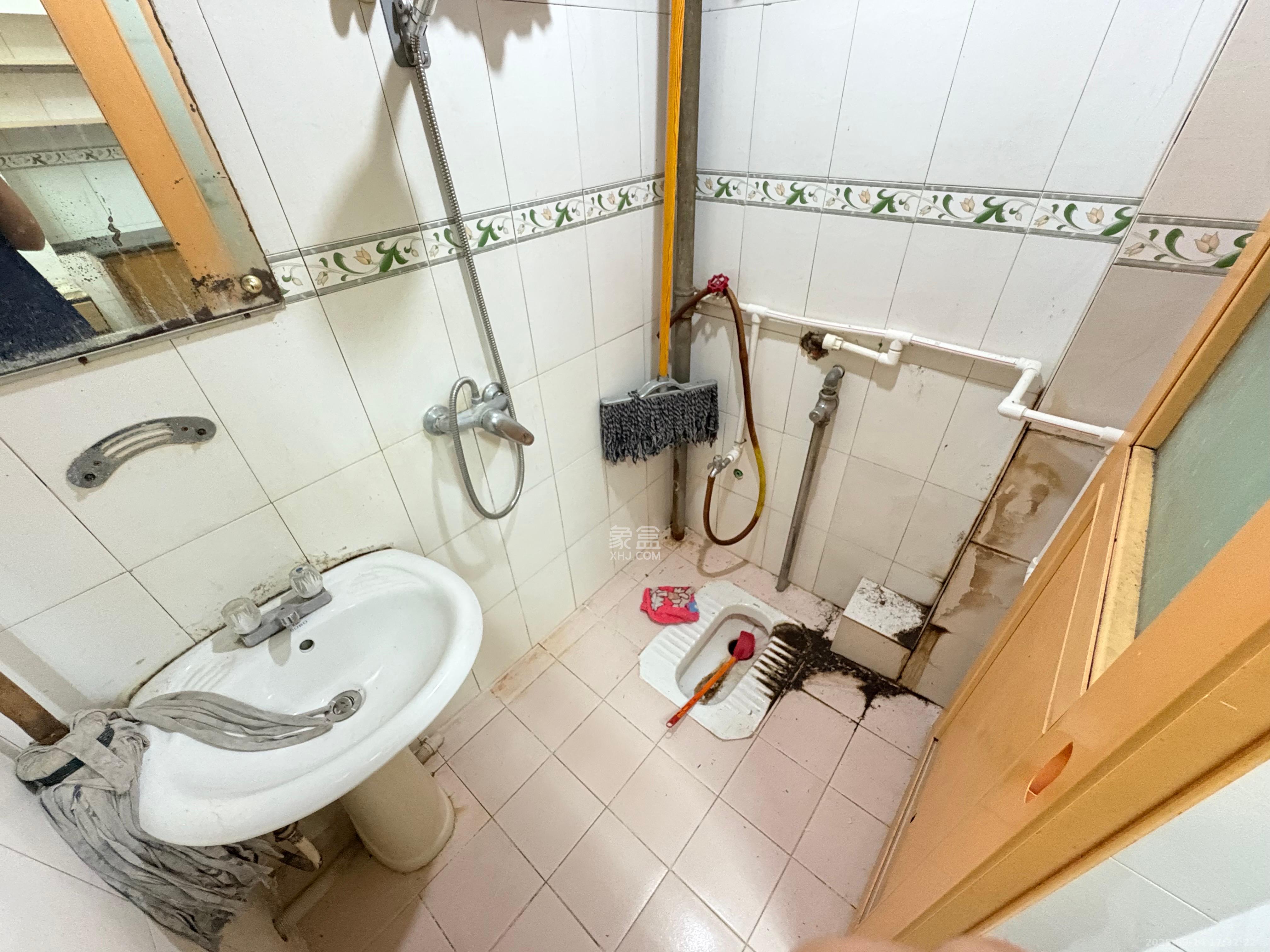 府后街散盘 3室1厅1卫 1500.0元/月 府后街散盘 3室1厅1卫 1500.0元/月室内图