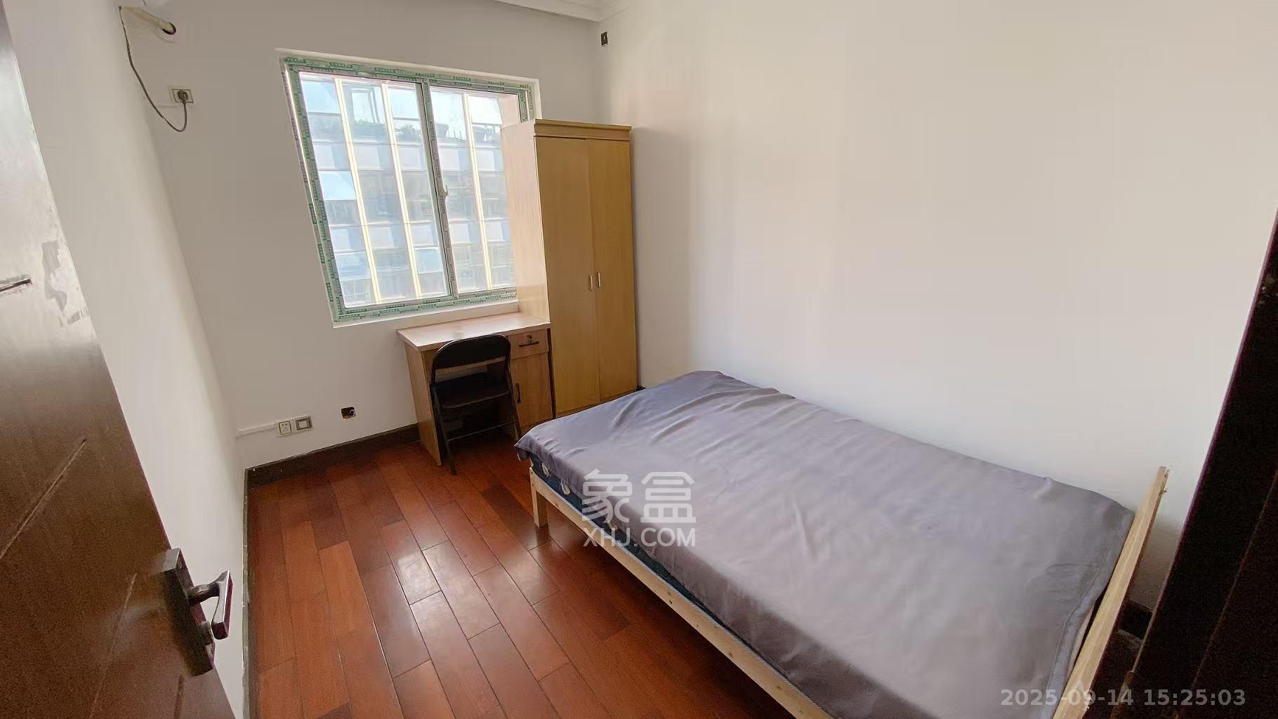 明珠苑  5室2厅1卫    3600.0元/月室内图