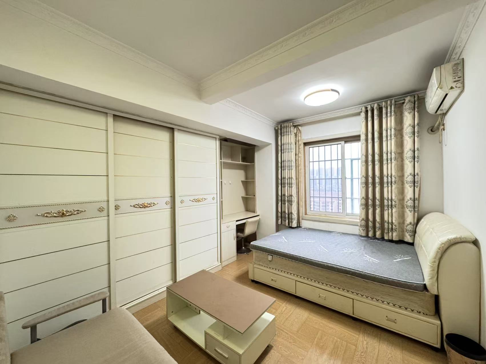 冠都现代城(冠都幸福彼岸) 1室1厅1卫 1100.0元/月 冠都现代城(冠都幸福彼岸) 1室1厅1卫 1100.0元/月室内图