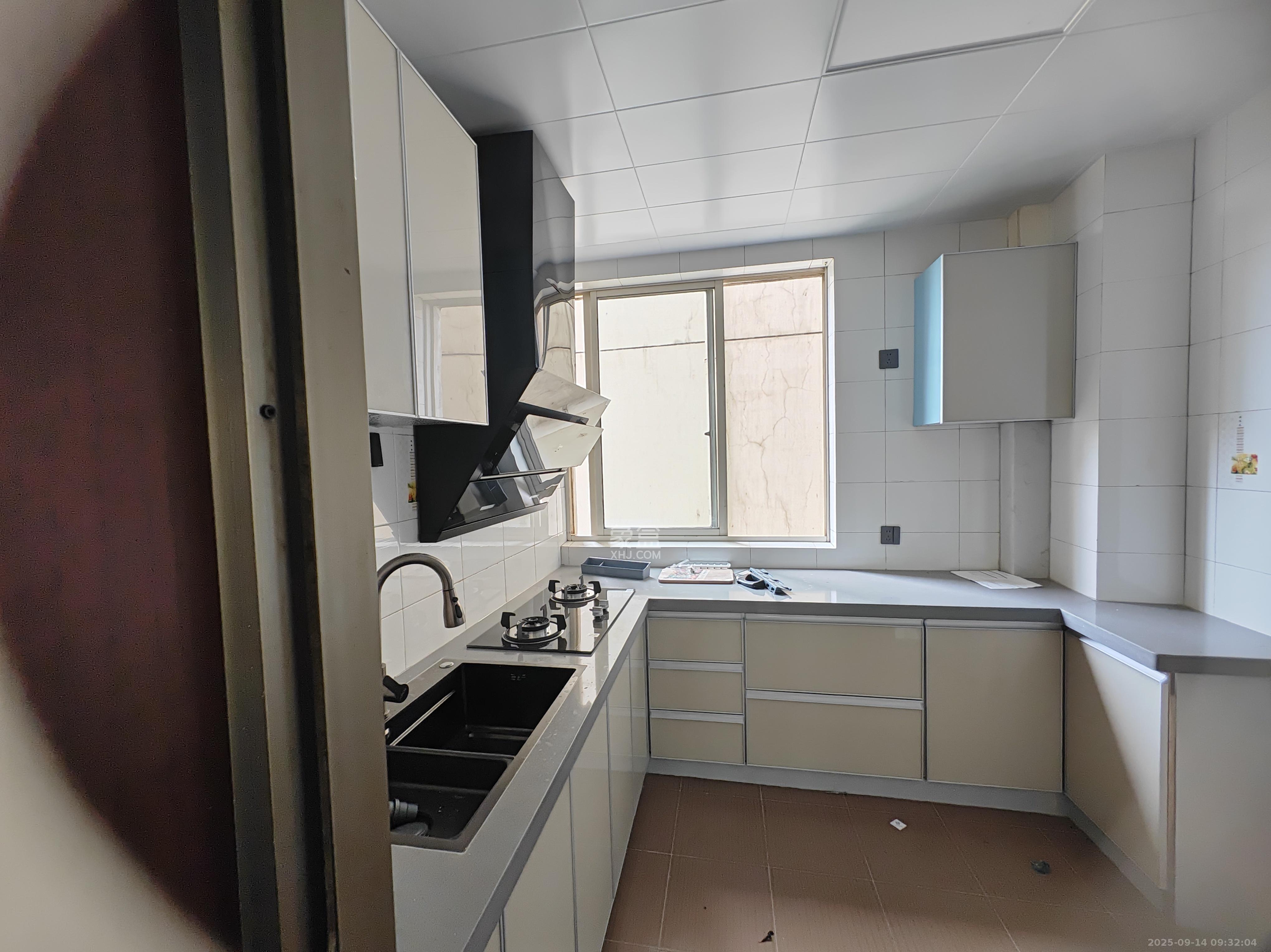 一心花苑 3室1厅1卫 3600.0元/月 一心花苑 3室1厅1卫 3600.0元/月室内图