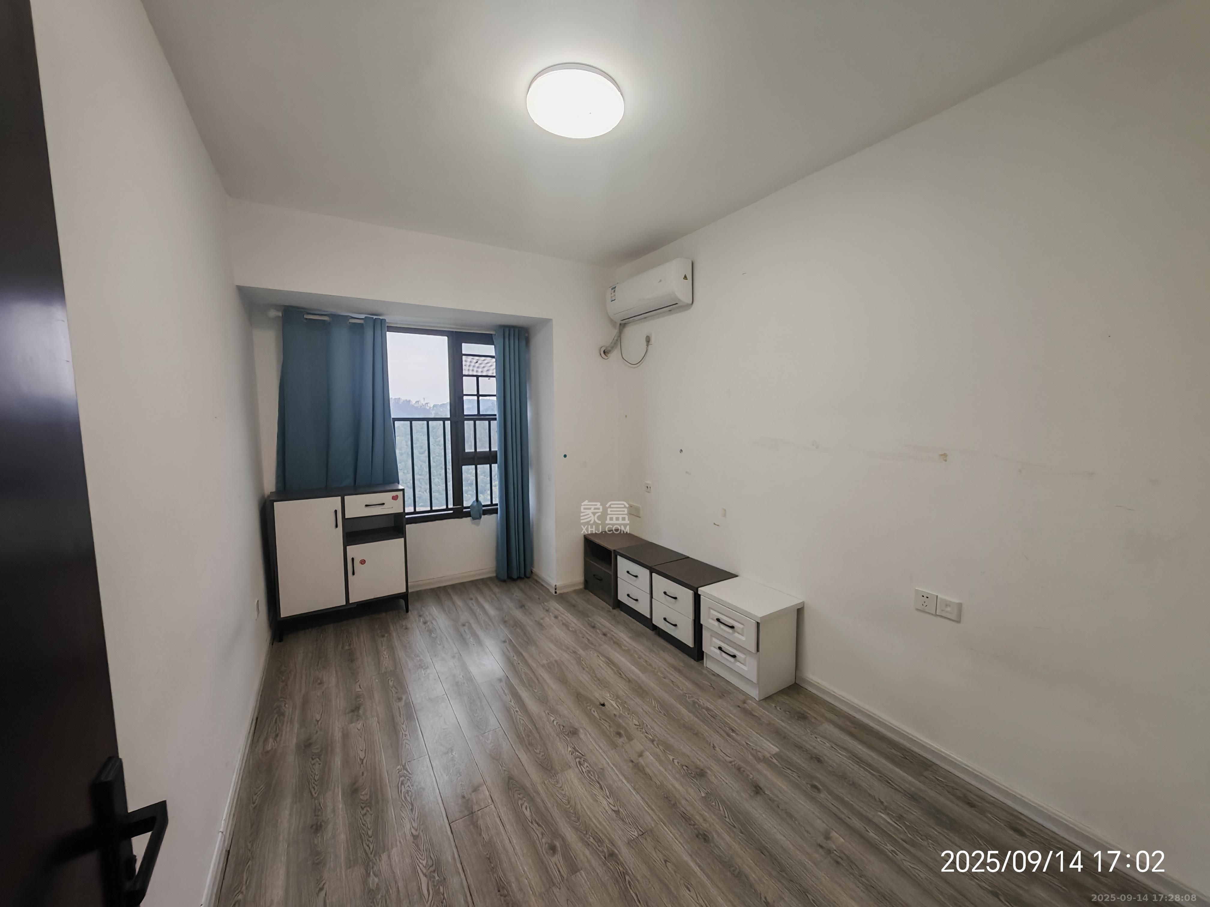 梅溪正荣府  4室2厅2卫    3400.0元/月室内图