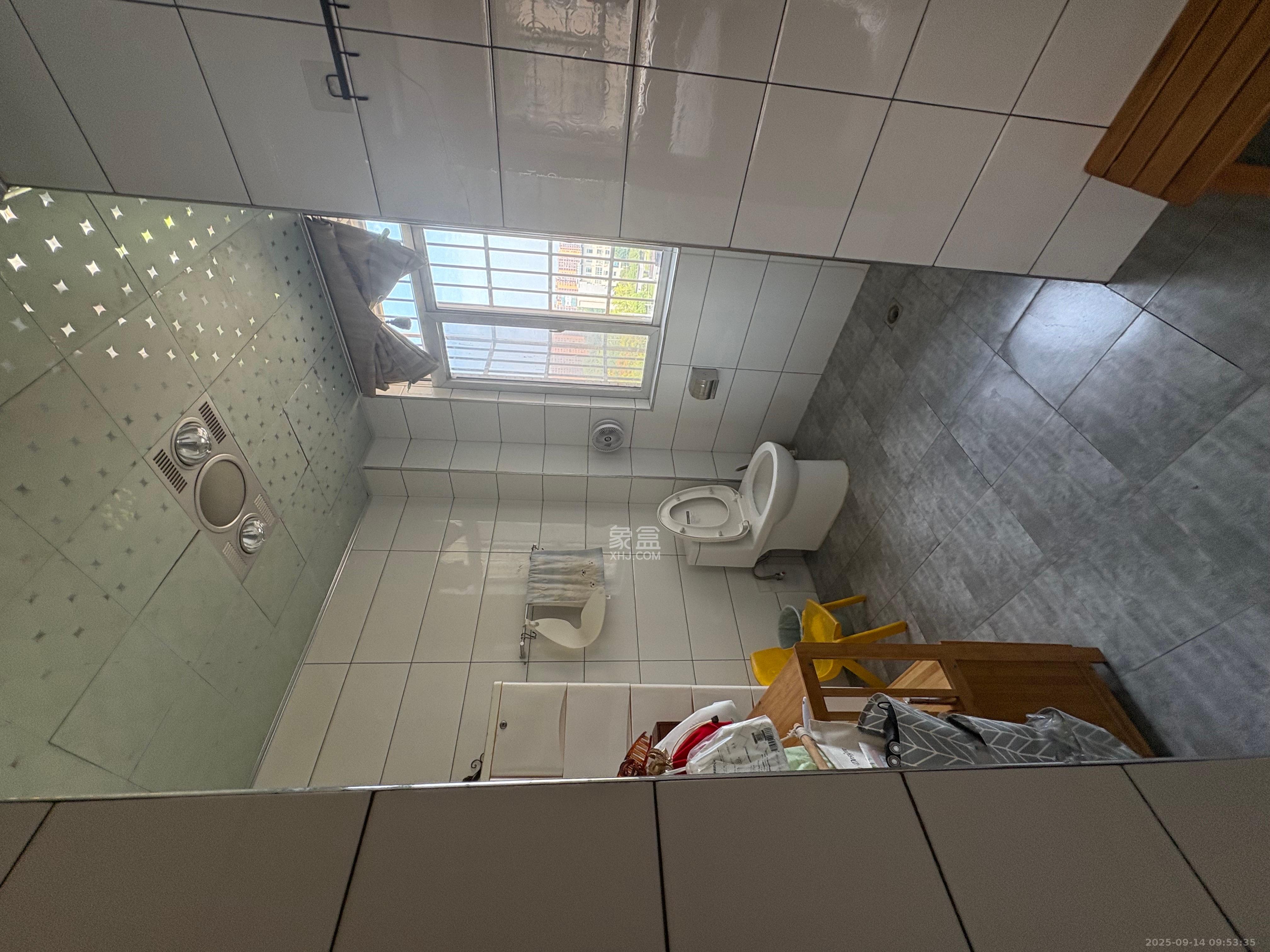 先锋新宇  3室2厅2卫    2300.0元/月室内图