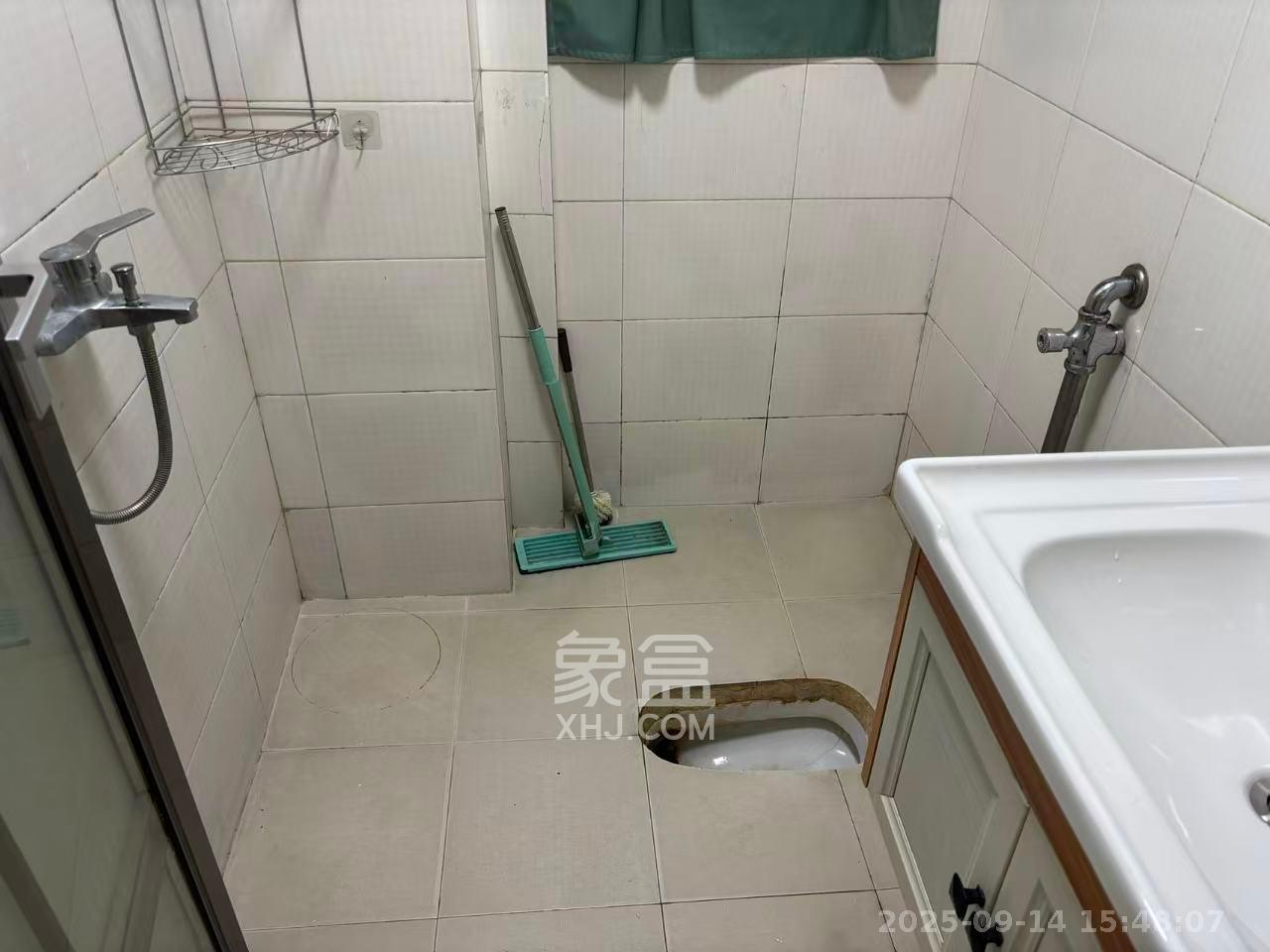 新楚天扶华庭  2室1厅1卫    2200.0元/月室内图