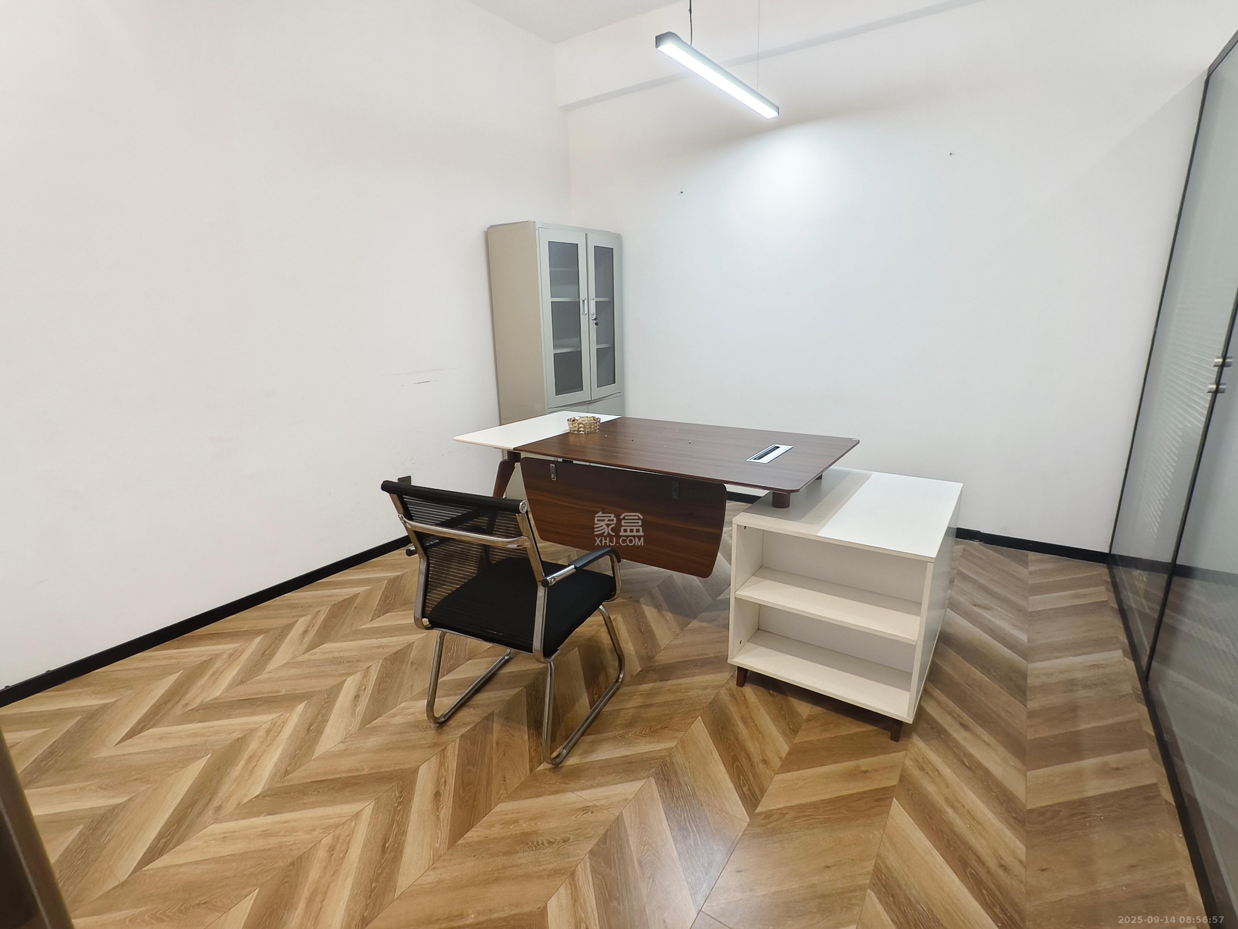 汇一城（汇壹公馆）  1室1厅1卫    1800.0元/月室内图