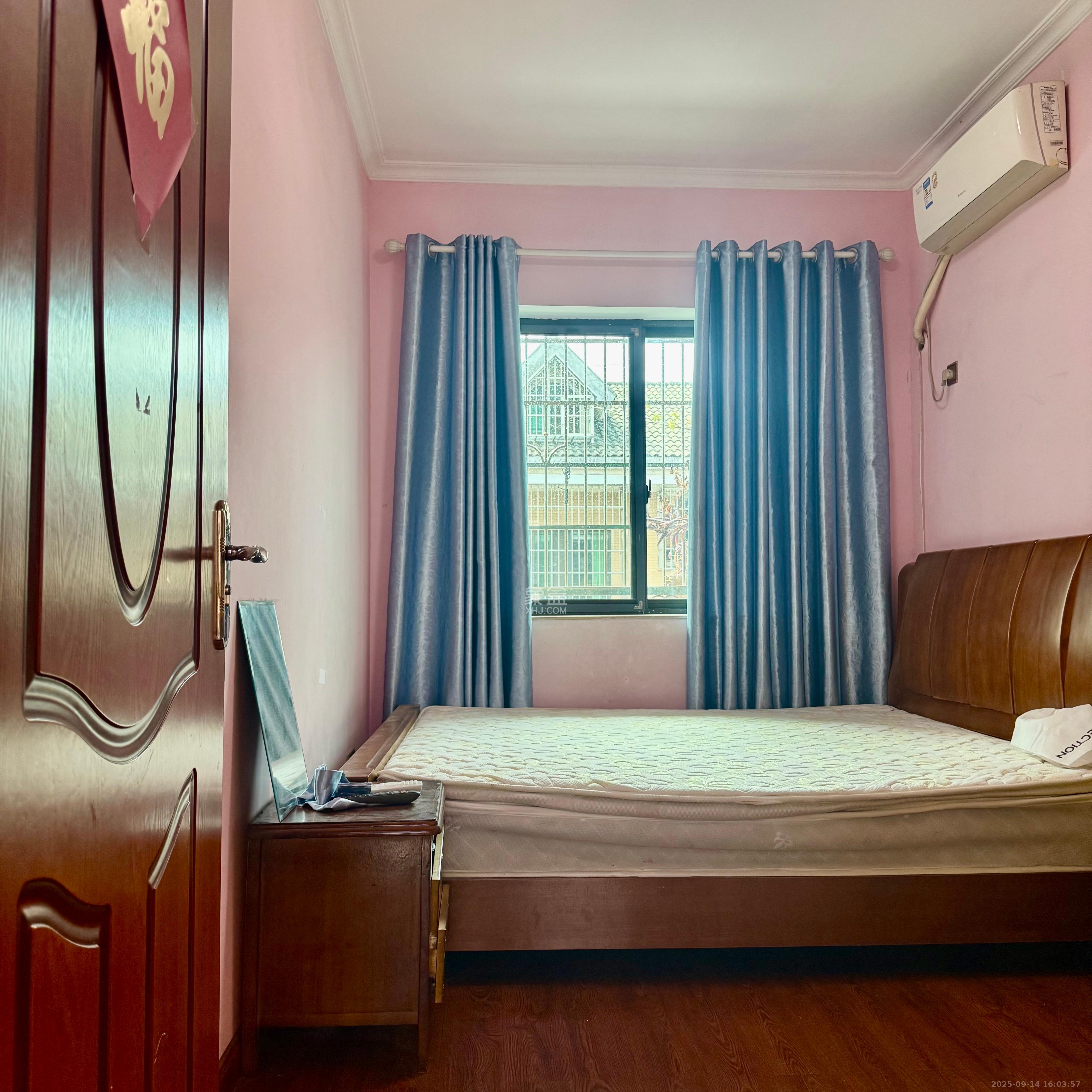 大桥四区  3室2厅2卫    2700.0元/月室内图