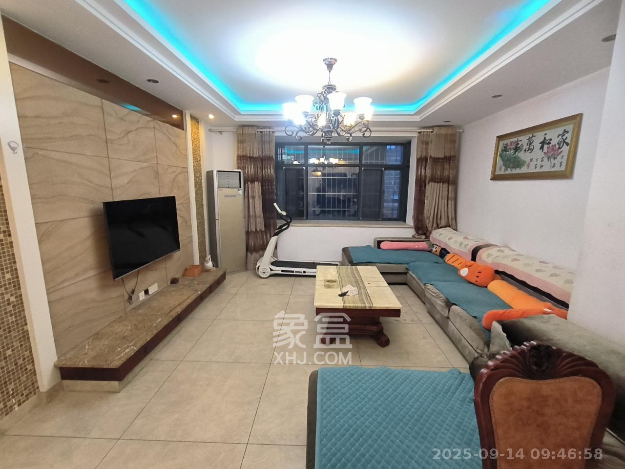 恒盛世家  4室2厅2卫    2800.0元/月 恒盛世家  4室2厅2卫    2800.0元/月