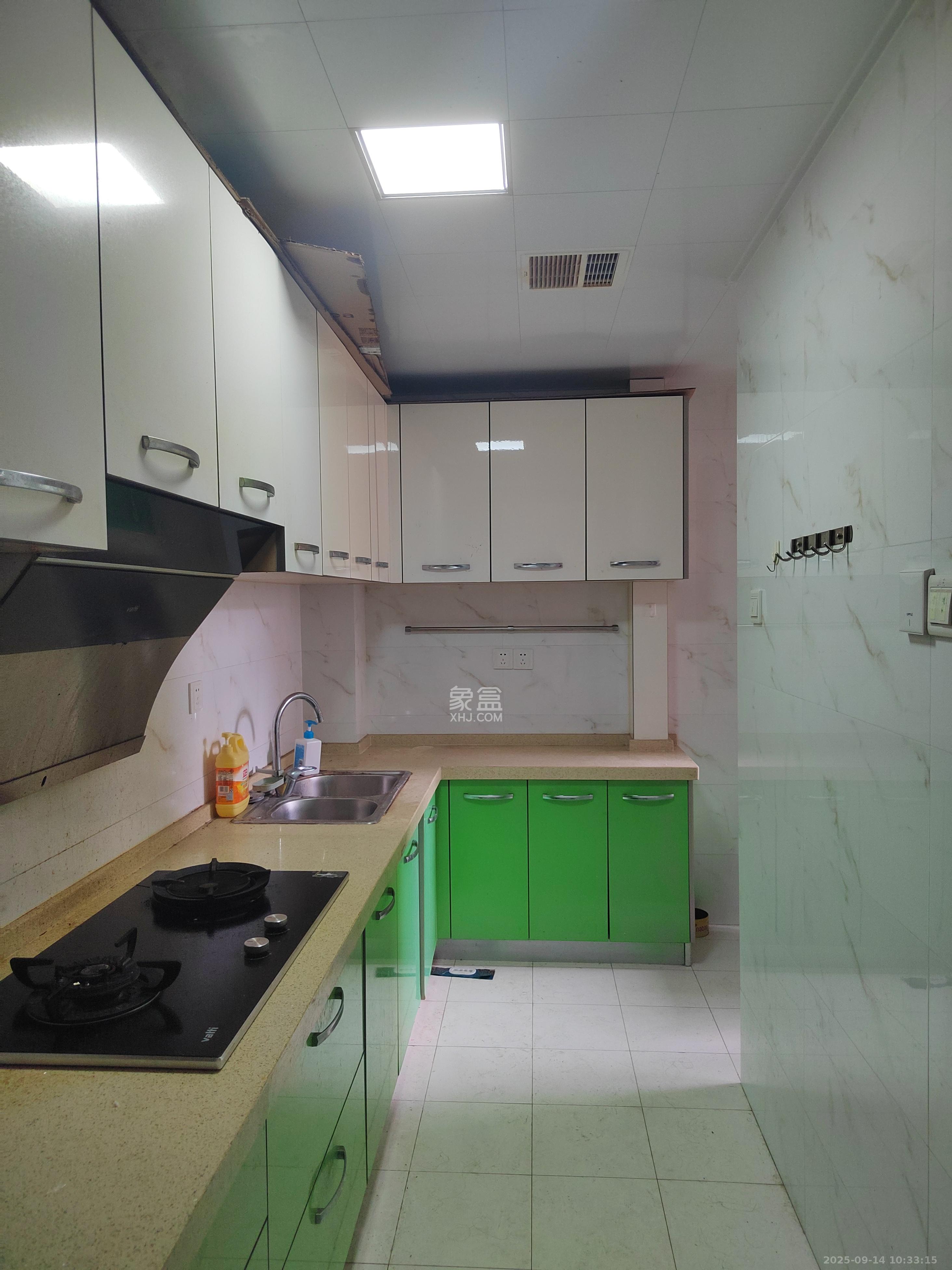 青园  3室2厅1卫    2000.0元/月室内图