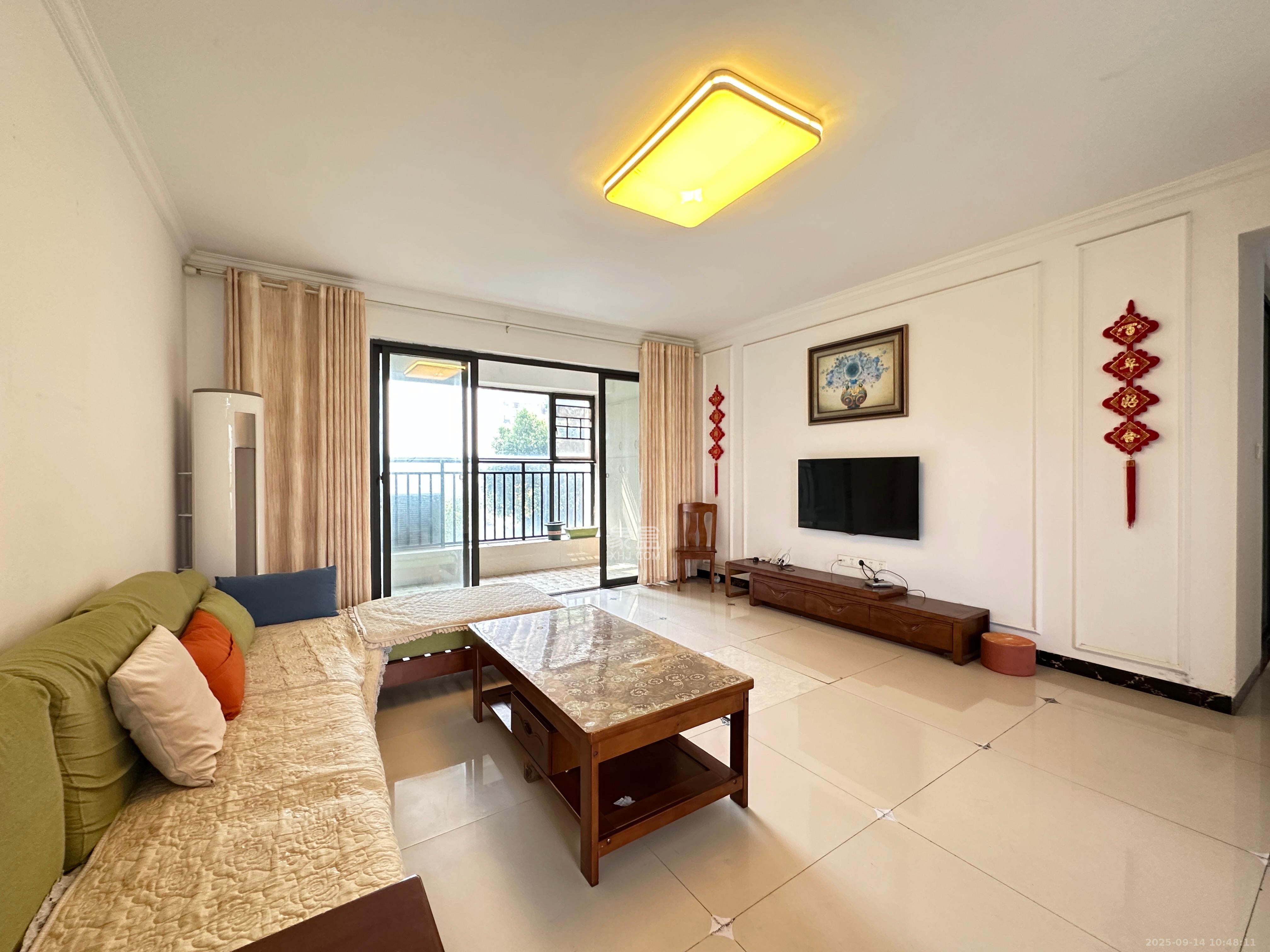 湖南报业文化城（米地亚家园）  4室2厅2卫    2000.0元/月室内图