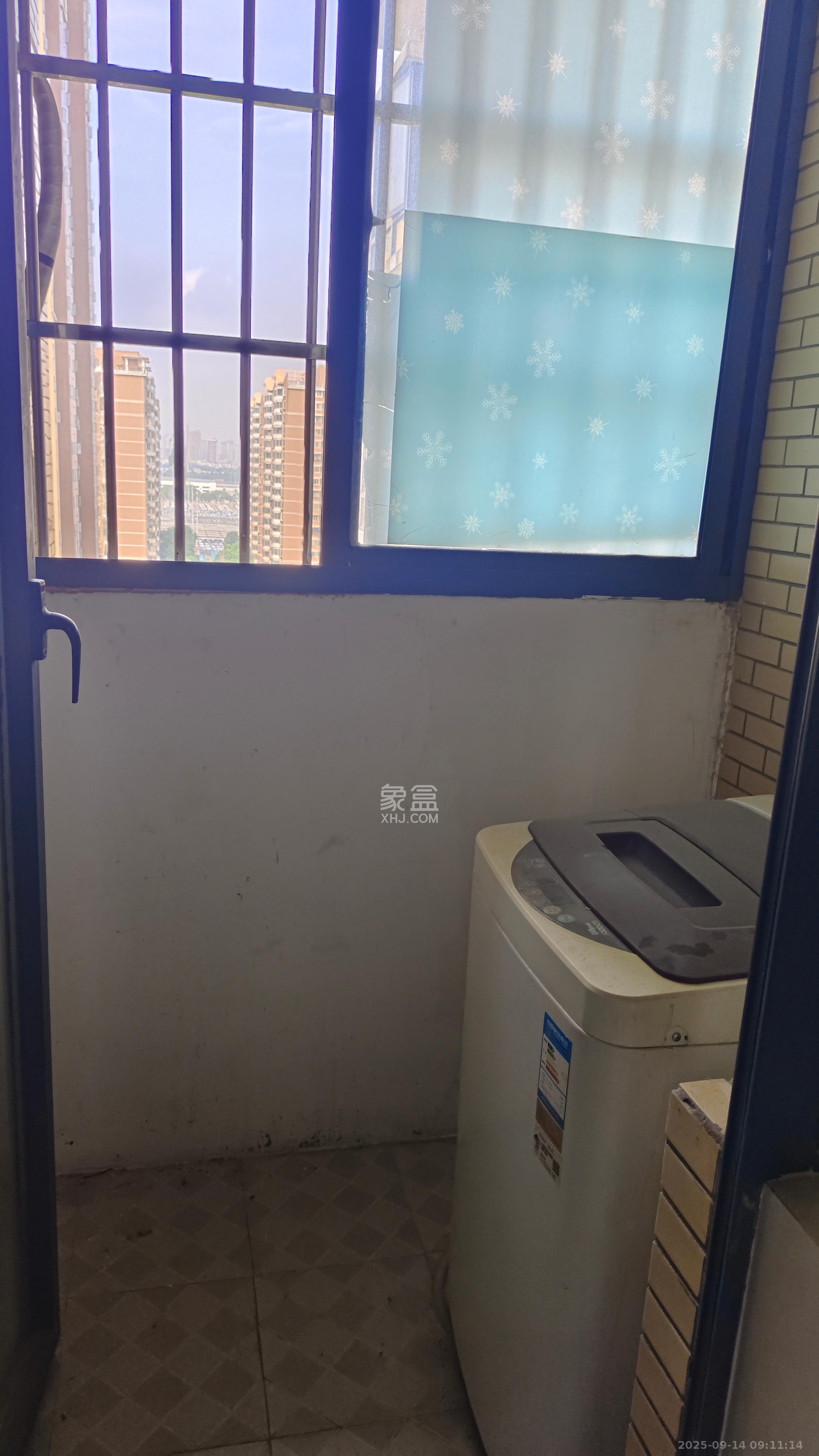 中国铁建国际城一期 2室2厅1卫 1400.0元/月 中国铁建国际城一期 2室2厅1卫 1400.0元/月室内图