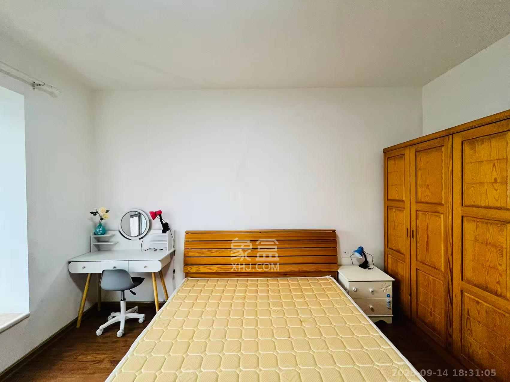 鑫远御文台一期  3室2厅1卫    2000.0元/月室内图