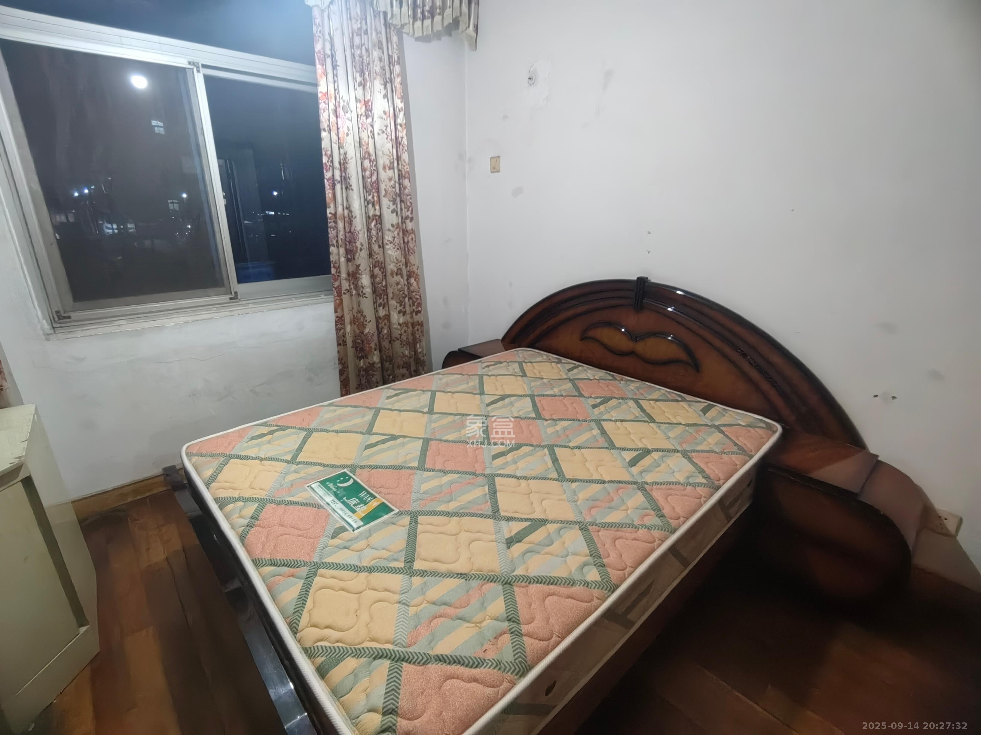 洞井小区(地质大队）  2室1厅1卫    1100.0元/月室内图