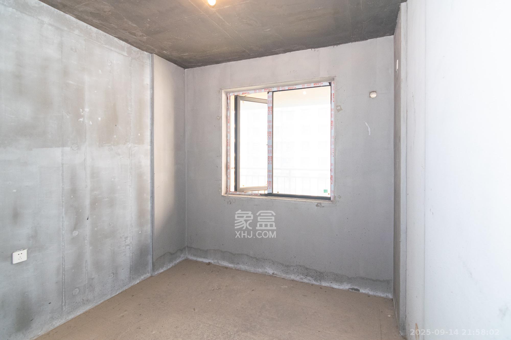 澳海望洲府  4室2厅2卫    82.0万 澳海望洲府  4室2厅2卫    82.0万卧室