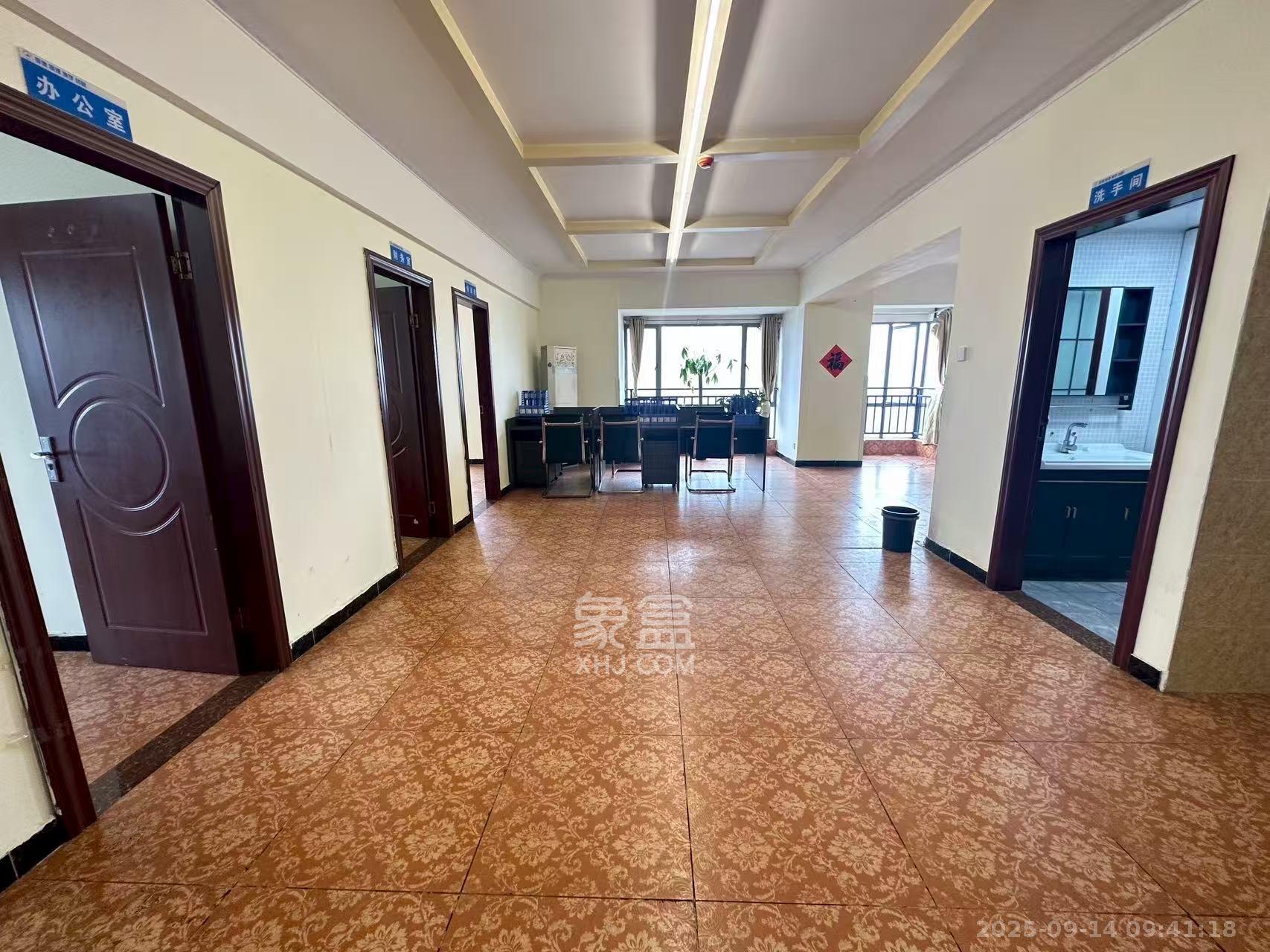 西子一间 3室1厅1卫 4000.0元/月 西子一间 3室1厅1卫 4000.0元/月室内图