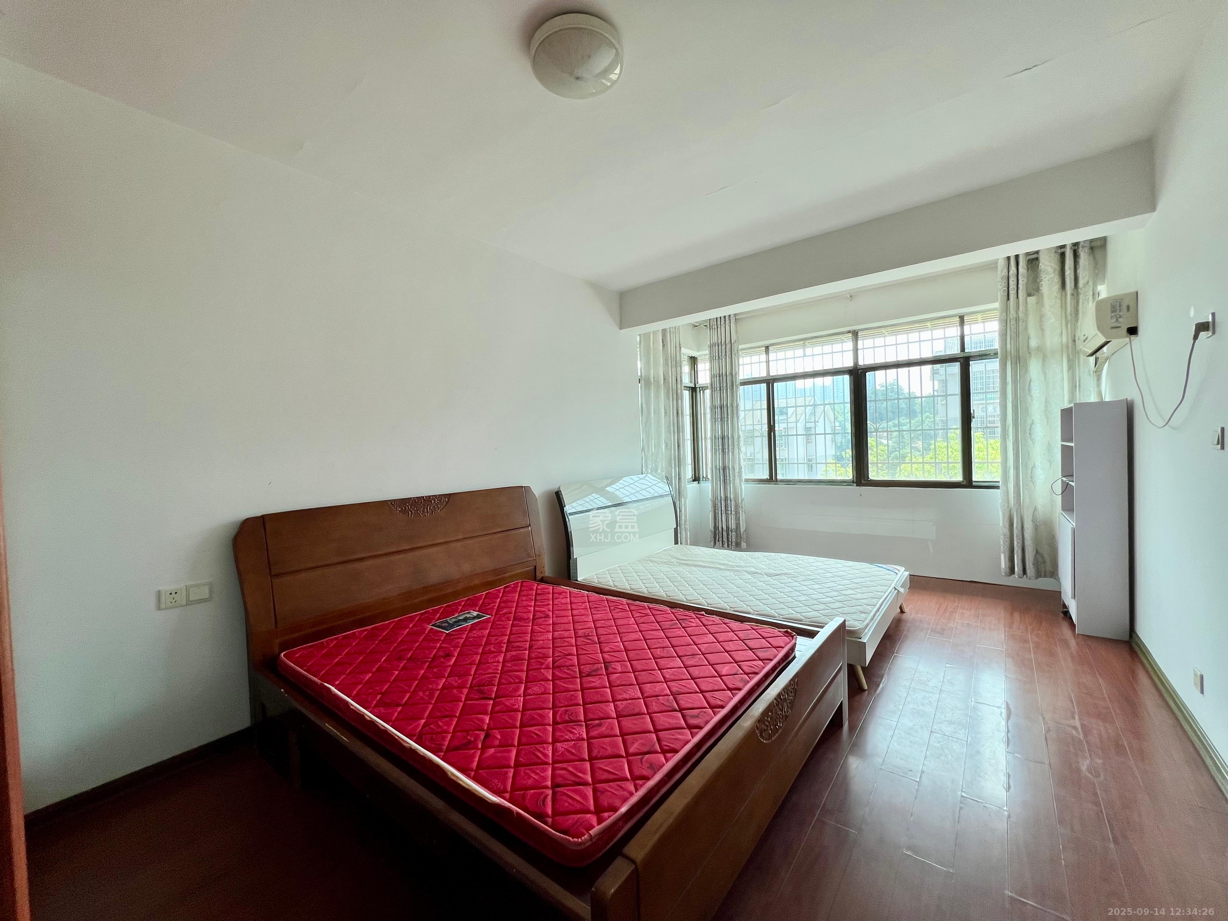 兴联创新小区 2室2厅1卫 1200.0元/月 兴联创新小区 2室2厅1卫 1200.0元/月室内图