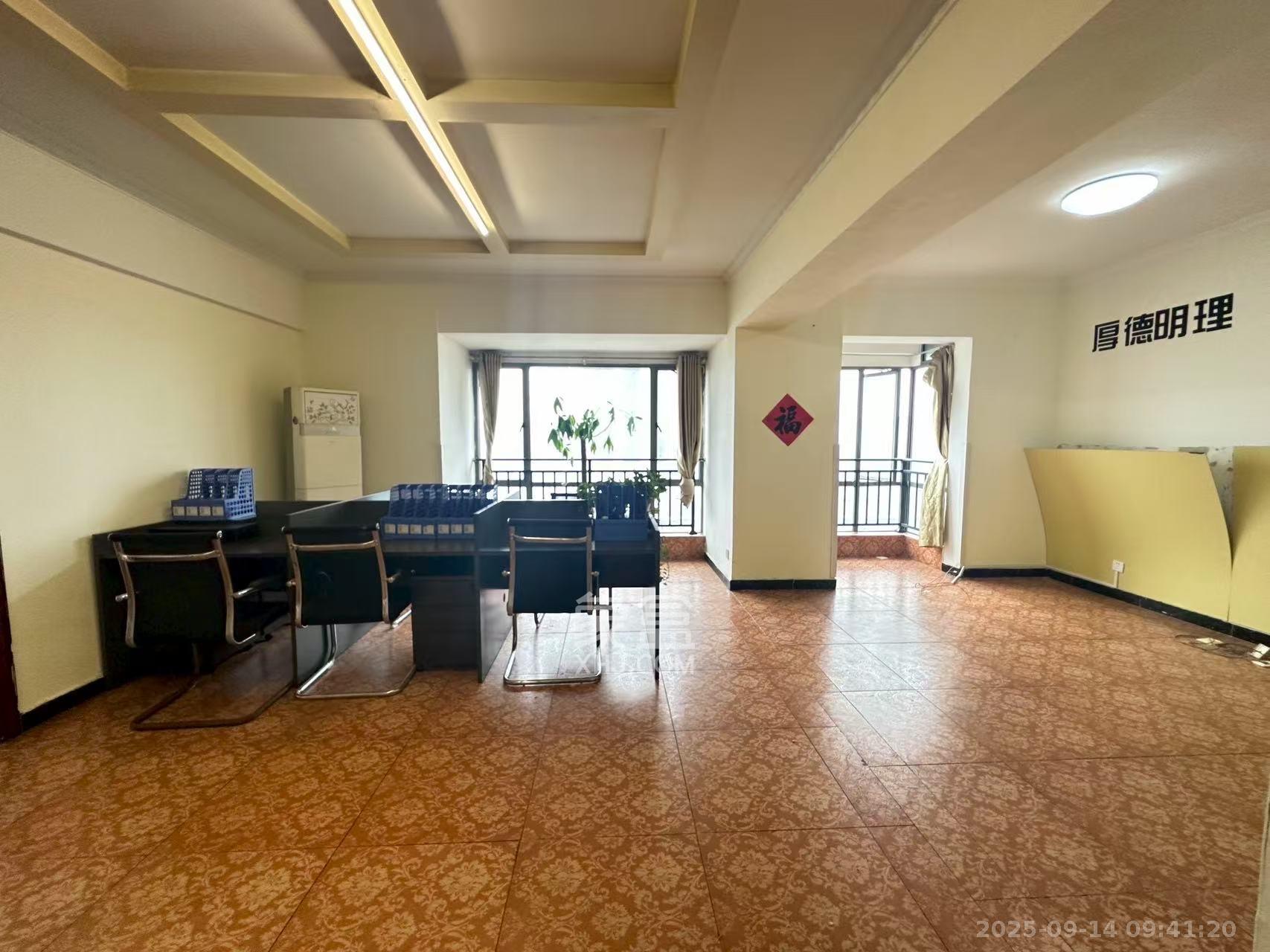 西子一间 3室1厅1卫 4000.0元/月 西子一间 3室1厅1卫 4000.0元/月室内图