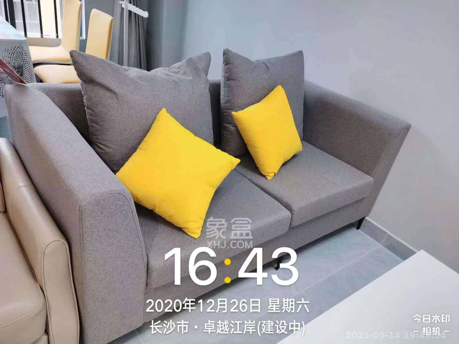 荣盛花语书苑 2室2厅1卫 2200.0元/月 荣盛花语书苑 2室2厅1卫 2200.0元/月室内图