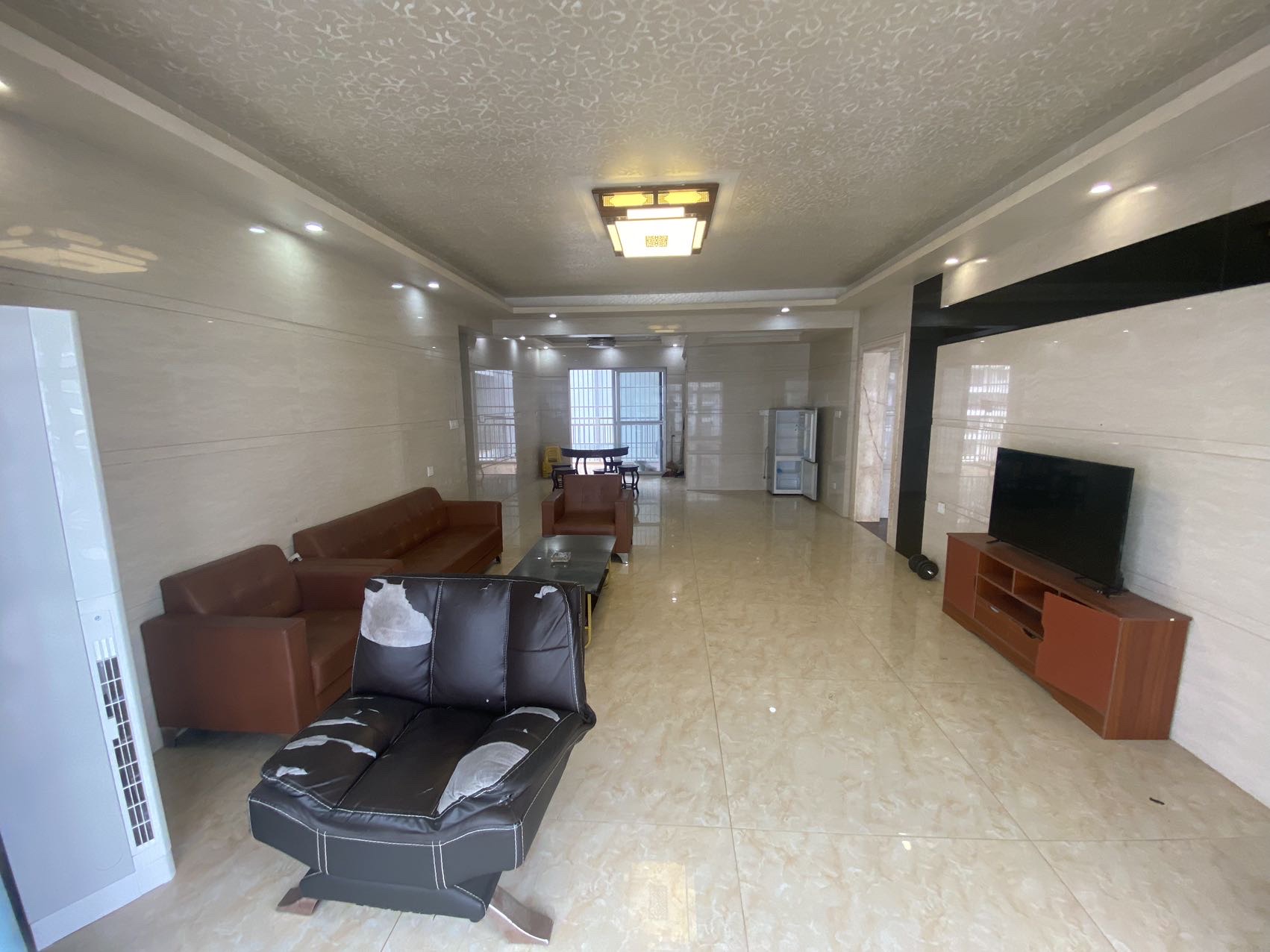 海航城 4室2厅2卫 2600.0元/月 海航城 4室2厅2卫 2600.0元/月室内图