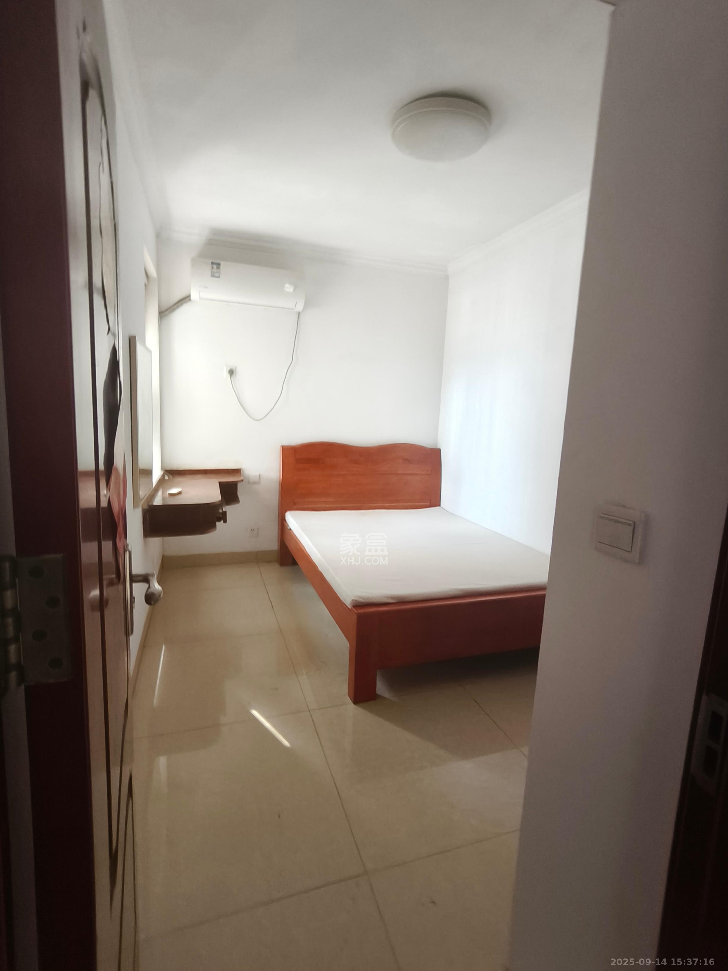 百纳广场(百纳公寓) 3室1厅1卫 3000.0元/月 百纳广场(百纳公寓) 3室1厅1卫 3000.0元/月室内图