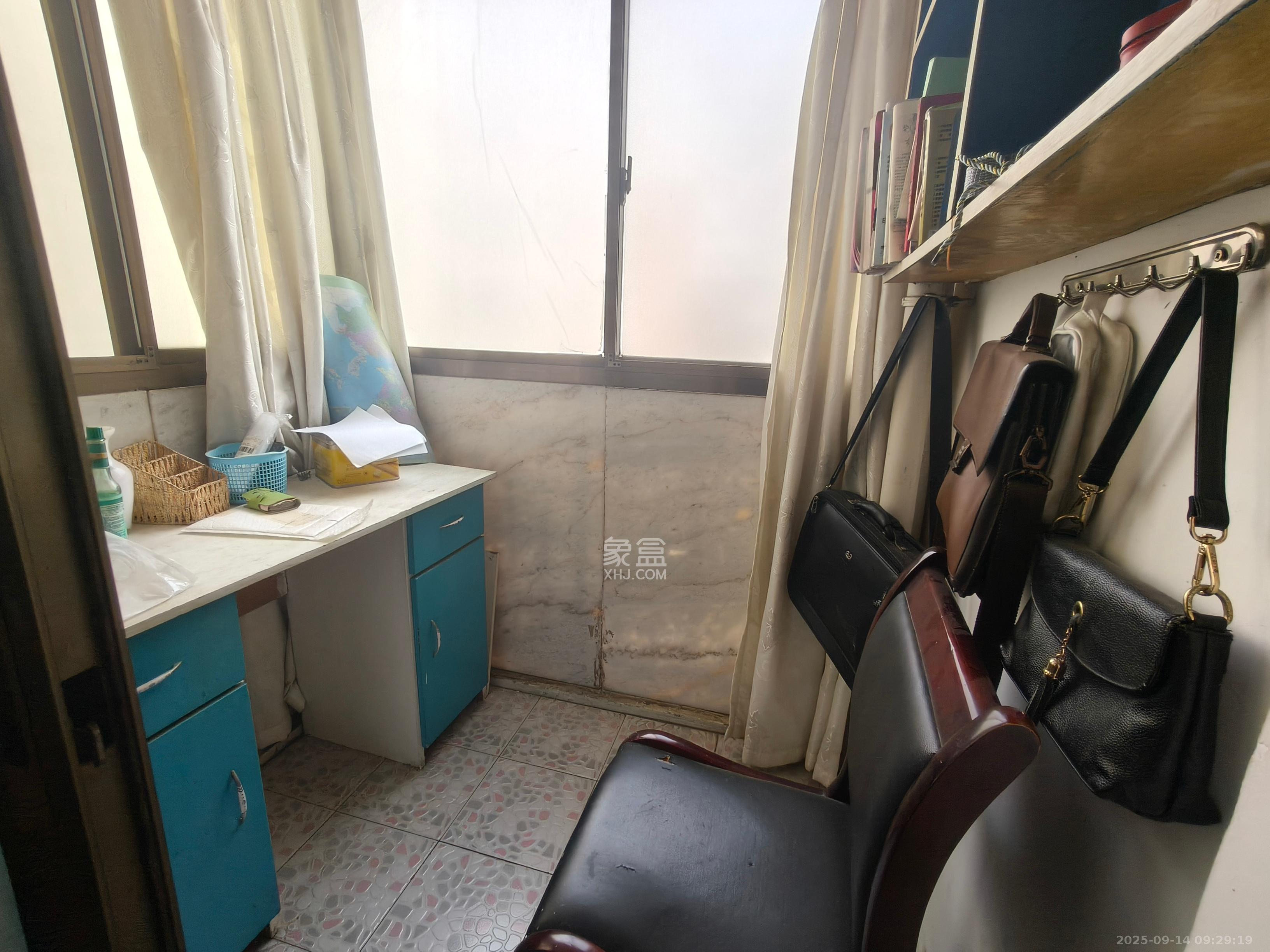 锦湘国际星城二期（锦雅苑）  2室2厅1卫    2000.0元/月室内图