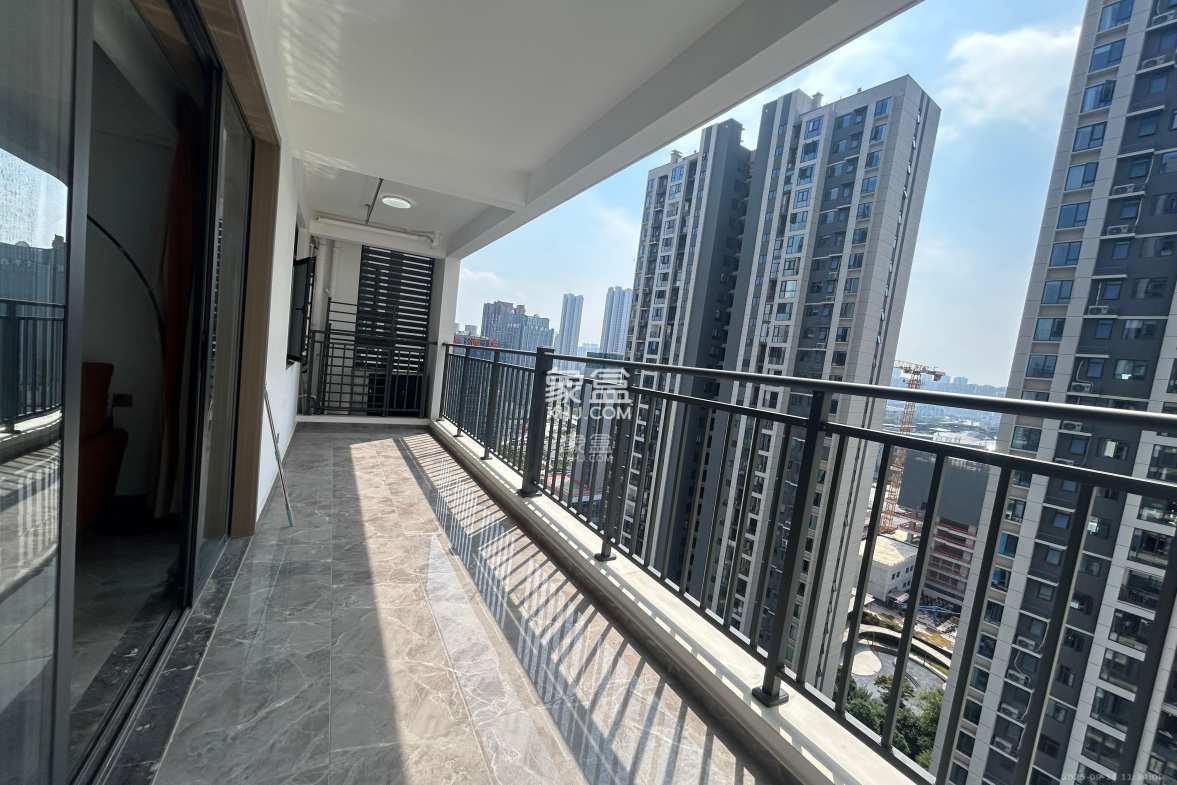 梅溪枫林  4室2厅2卫    3800.0元/月 梅溪枫林  4室2厅2卫    3800.0元/月室内图