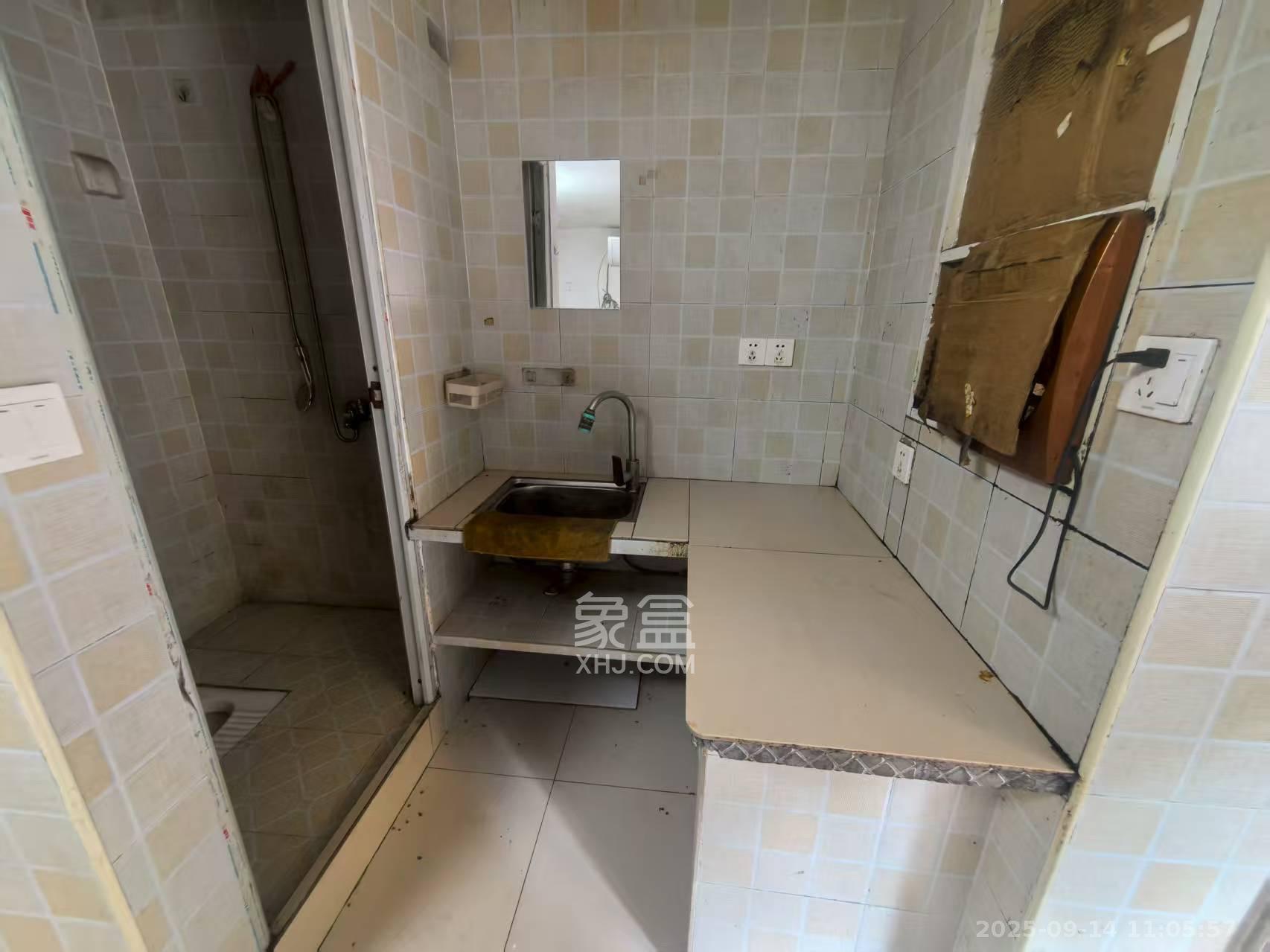 恩瑞麓山名园(龙王港小区) 2室1厅1卫 900.0元/月 恩瑞麓山名园(龙王港小区) 2室1厅1卫 900.0元/月室内图