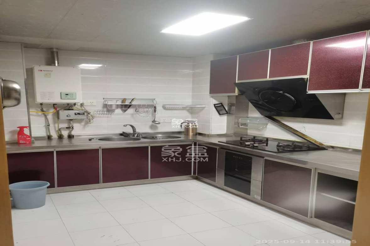 中建麓山和苑 3室2厅2卫 2200.0元/月 中建麓山和苑 3室2厅2卫 2200.0元/月室内图