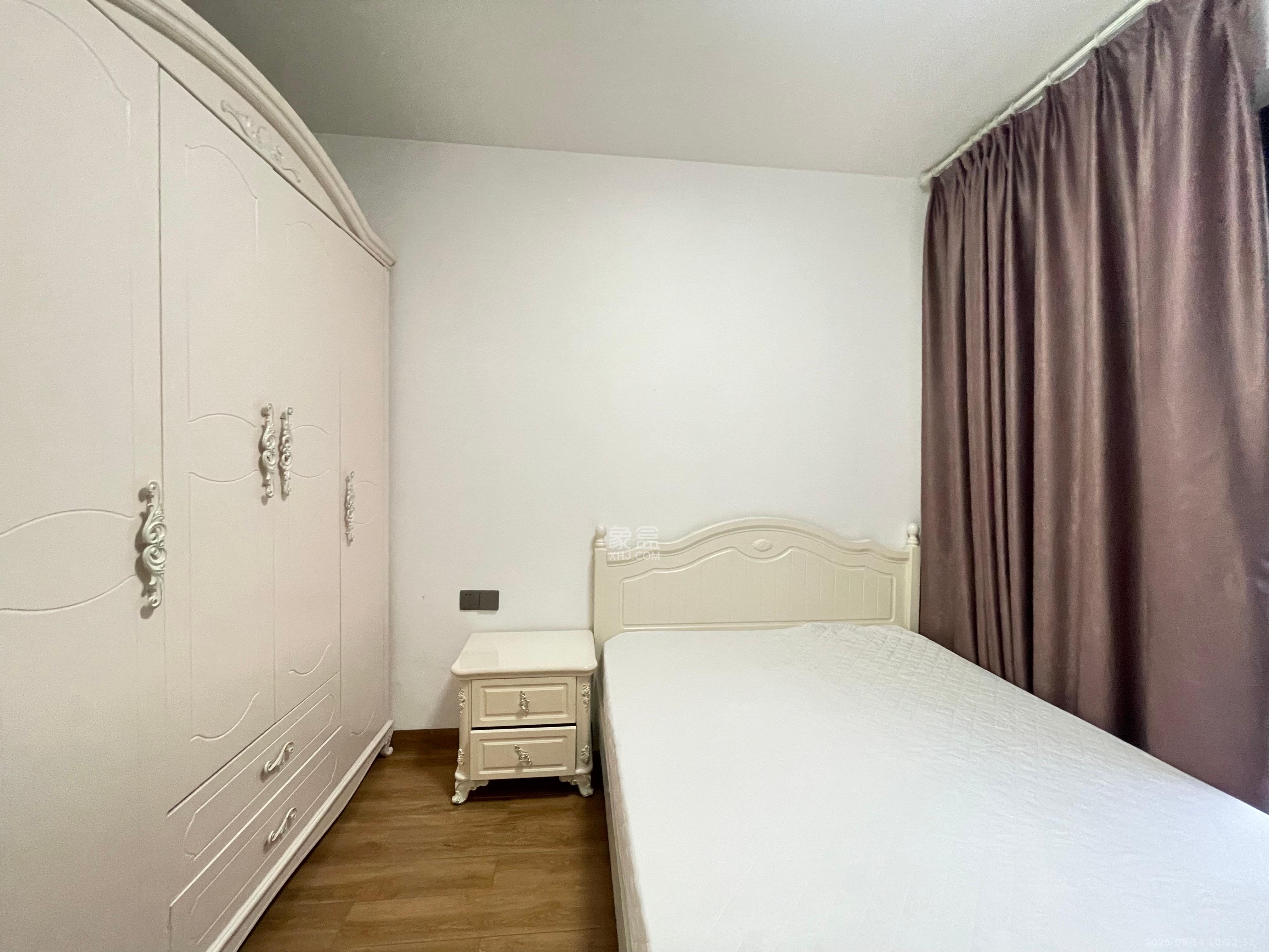 润和滨江府  4室2厅2卫    2800.0元/月室内图