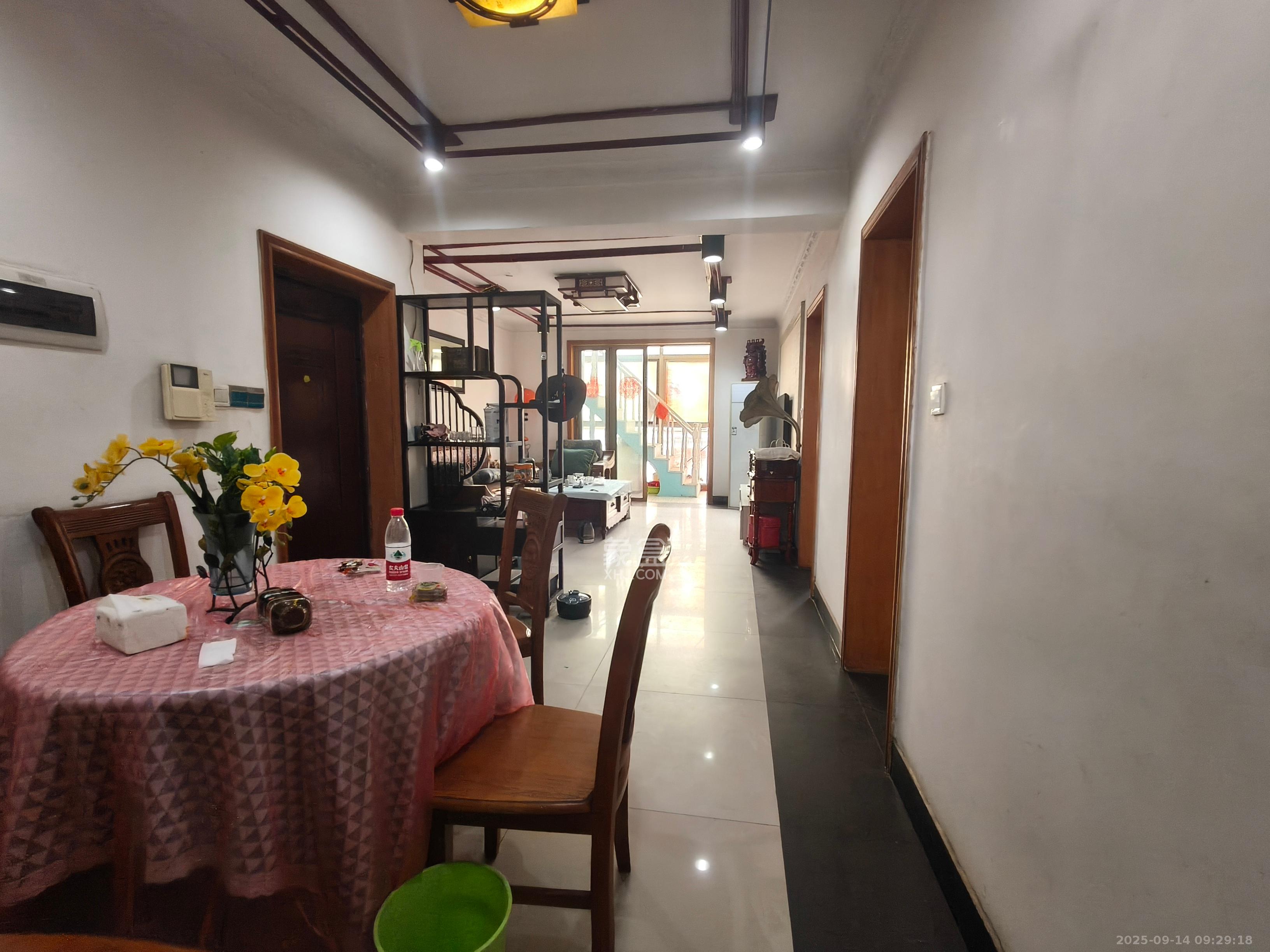 锦湘国际星城二期(锦雅苑)  2室2厅1卫    2000.0元/月 锦湘国际星城二期(锦雅苑)  2室2厅1卫    2000.0元/月室内图