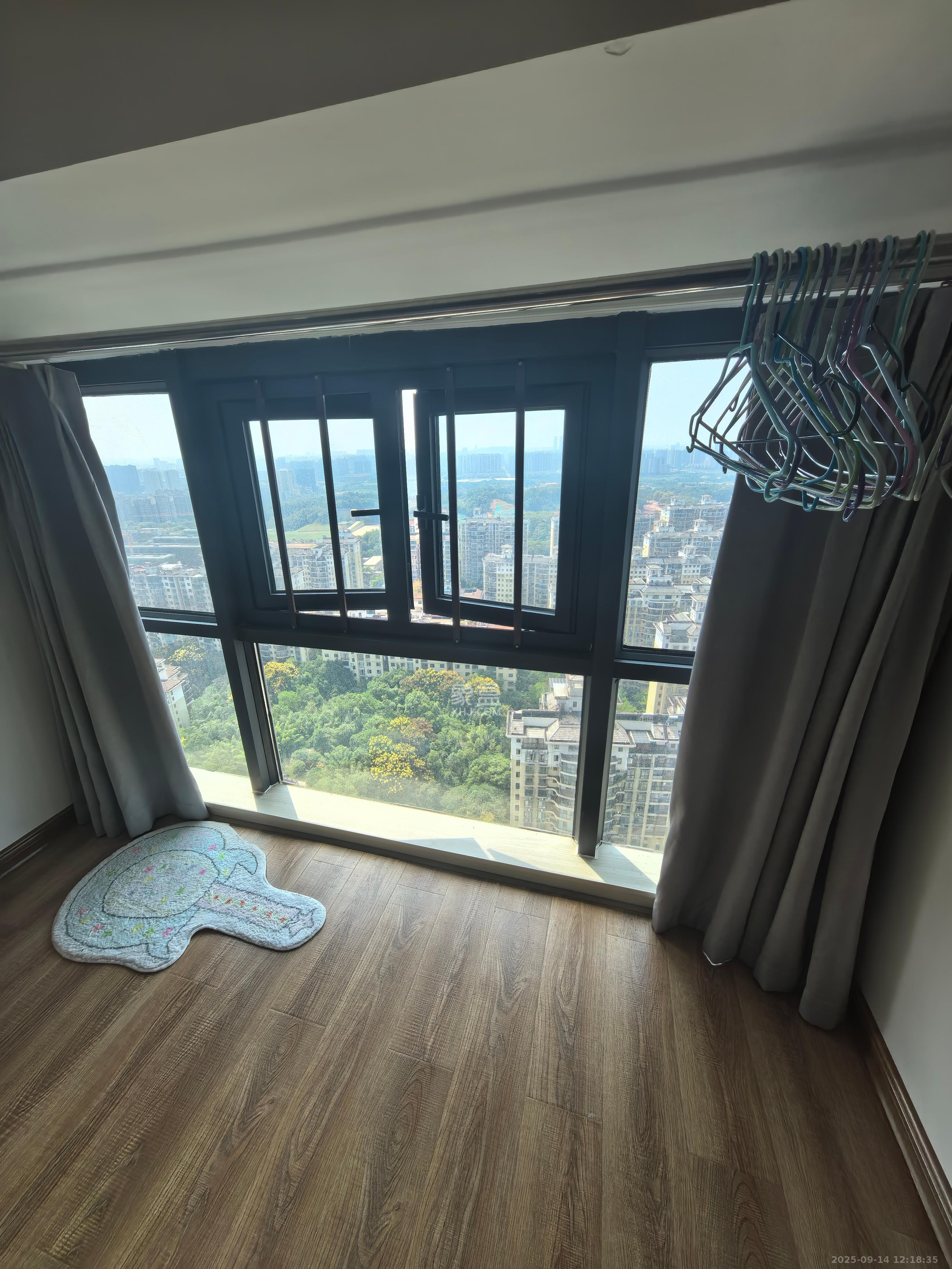 弘坤云寓 1室1厅1卫 1800.0元/月 弘坤云寓 1室1厅1卫 1800.0元/月室内图